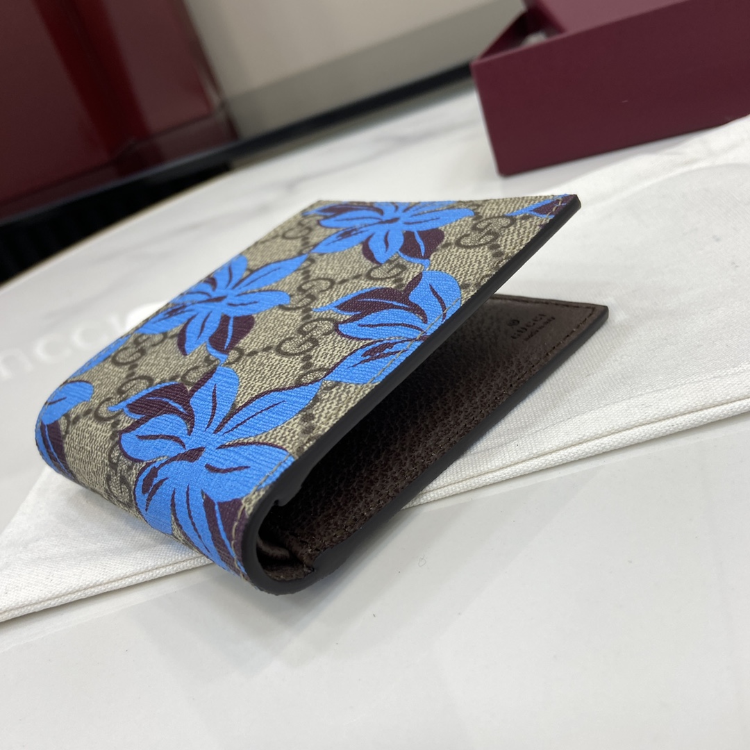Gucci Bi-fold GG Printed Wallet - FashionPlug