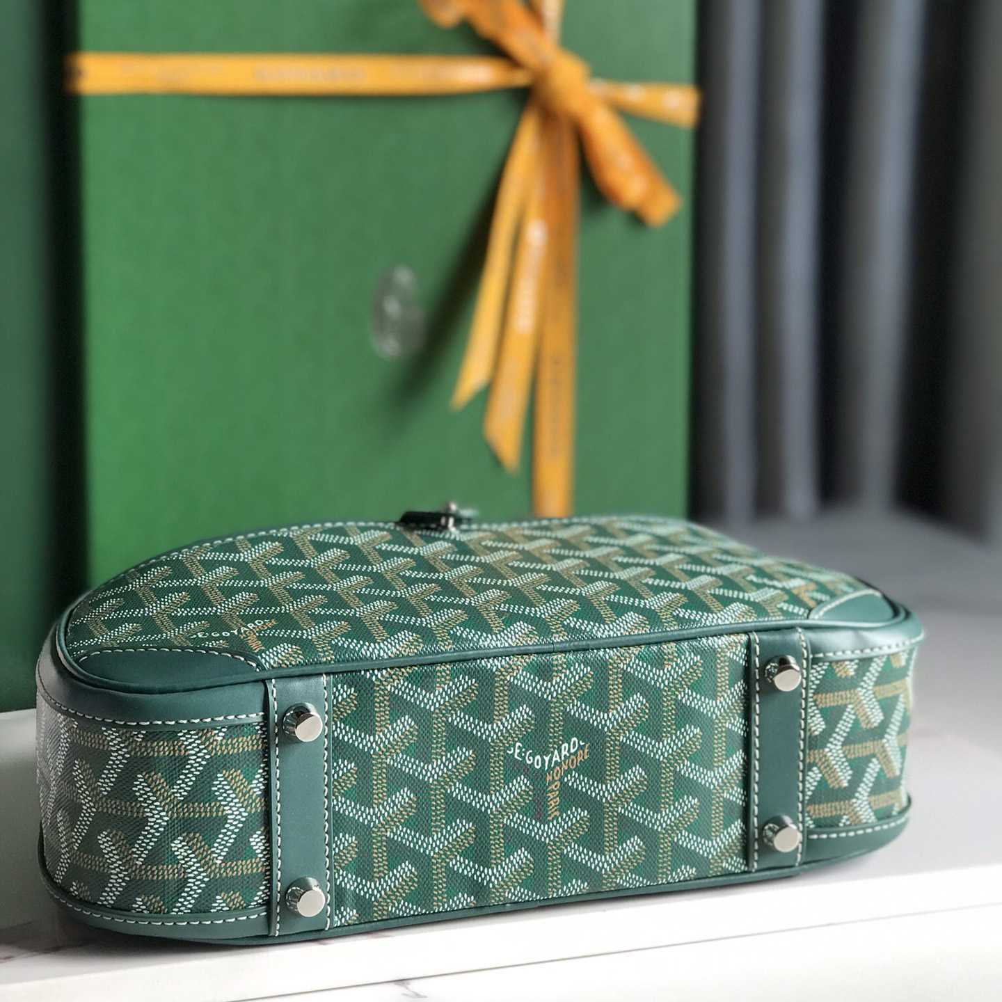 Goyard Vintage Mini Bag (26×17×8cm) - FashionPlug