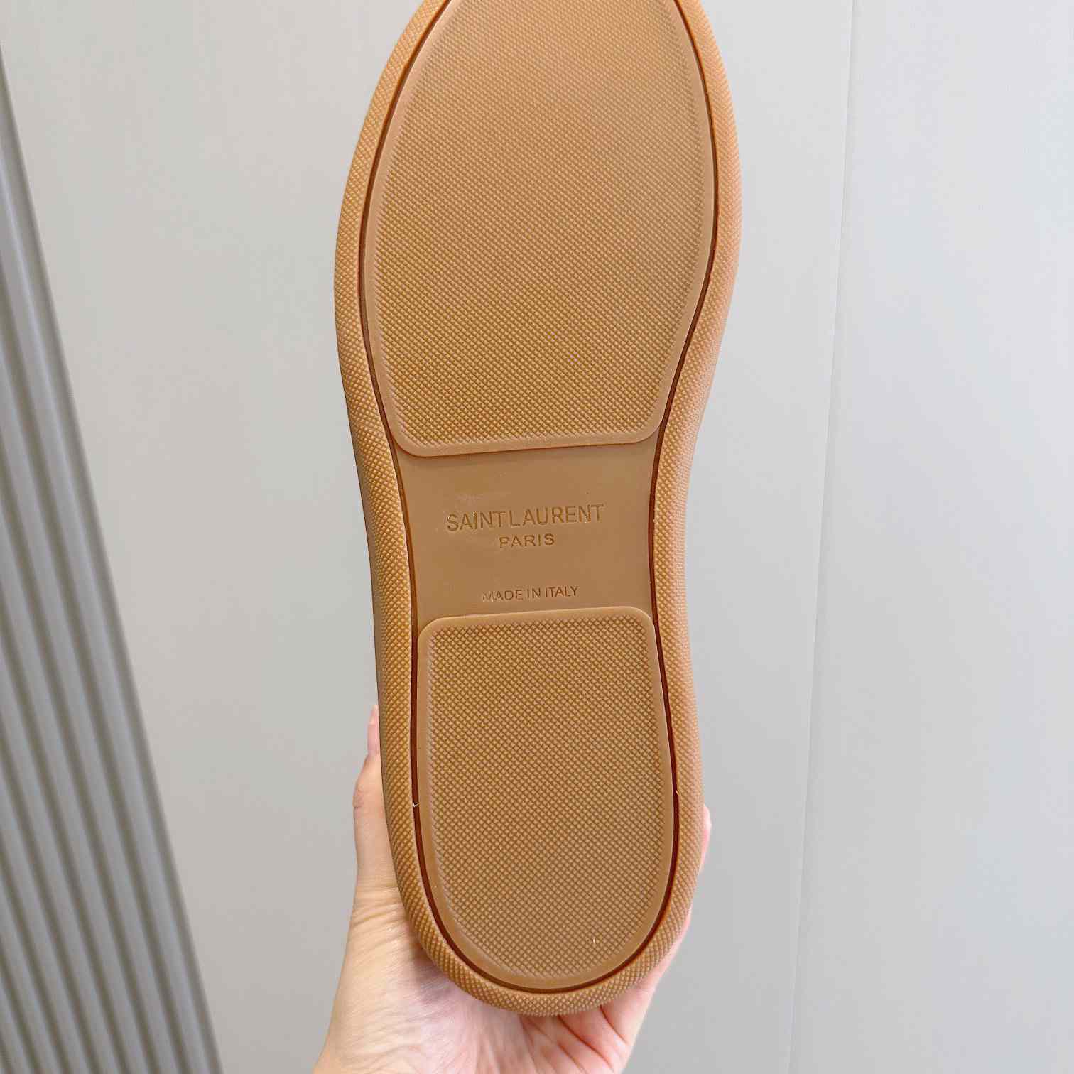 Saint Laurent Court Classic SL/10 Sneakers - FashionPlug