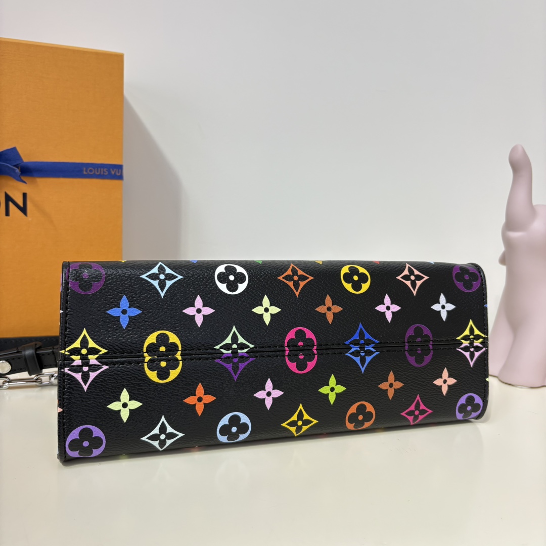 Louis Vuitton LV x TM OnTheGo East West Chain   M13260 - FashionPlug