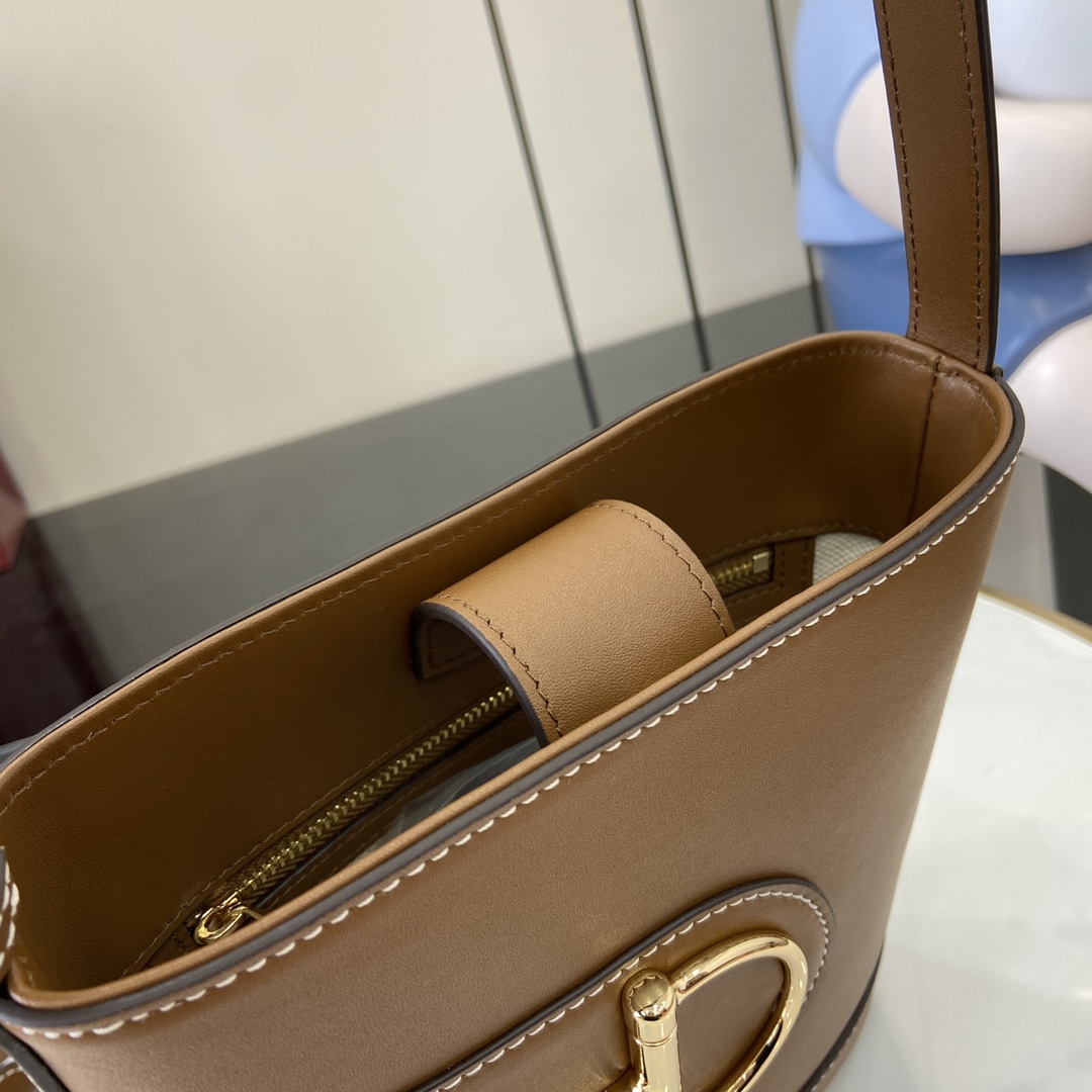 Gucci 73 Mini Bucket Bag - FashionPlug