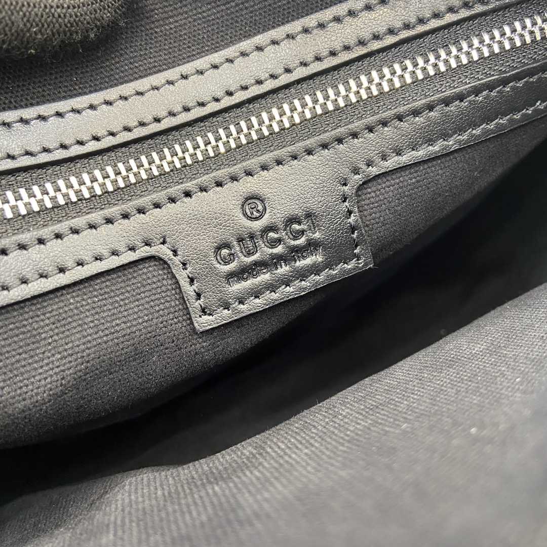 Gucci Small Jumbo GG Crossbody Bag - FashionPlug