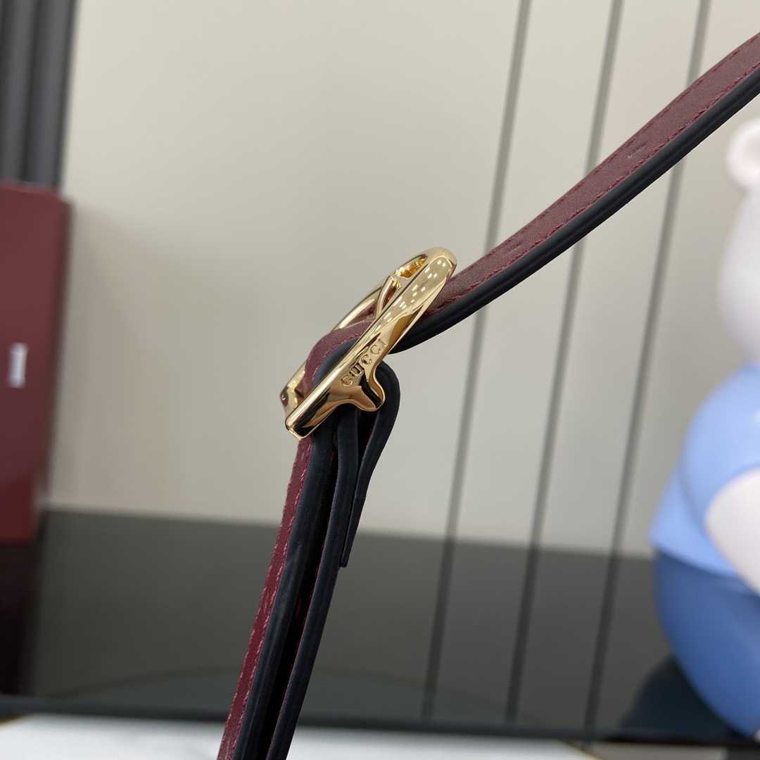 Gucci 73 Mini Bucket Bag - FashionPlug