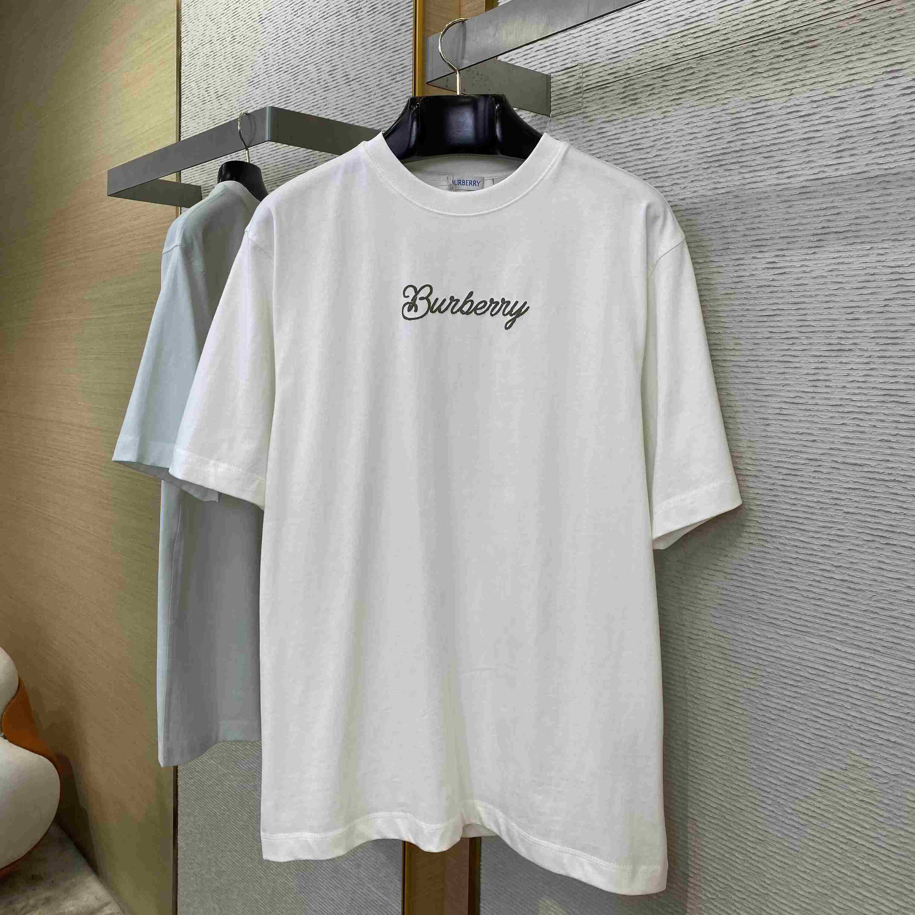 Burberry Surfer Knight Cotton T-shirt - FashionPlug