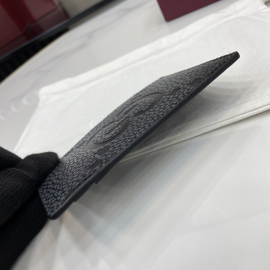 Gucci Maxi GG Card Case - FashionPlug