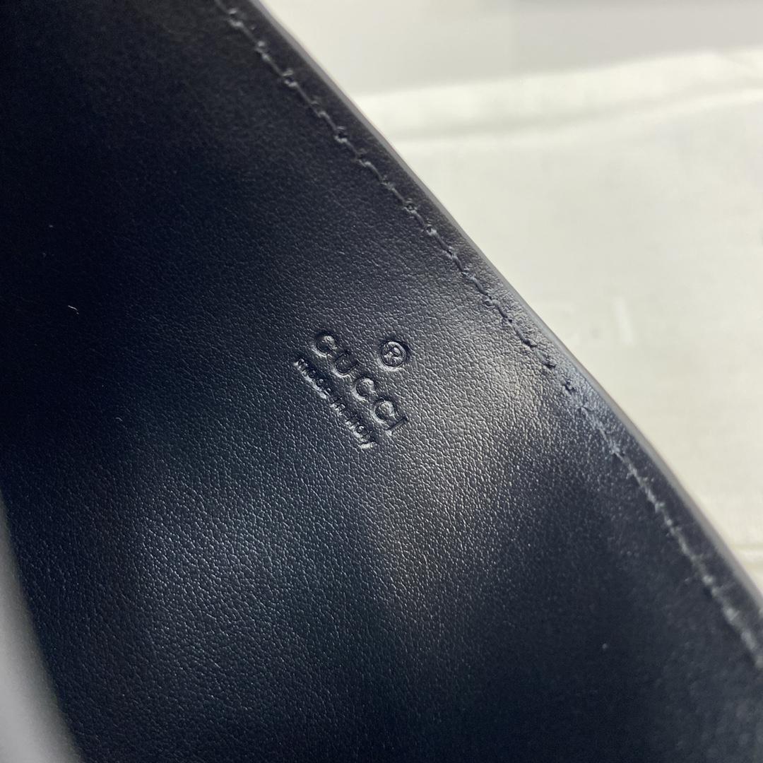 Gucci Maxi GG Card Case - FashionPlug