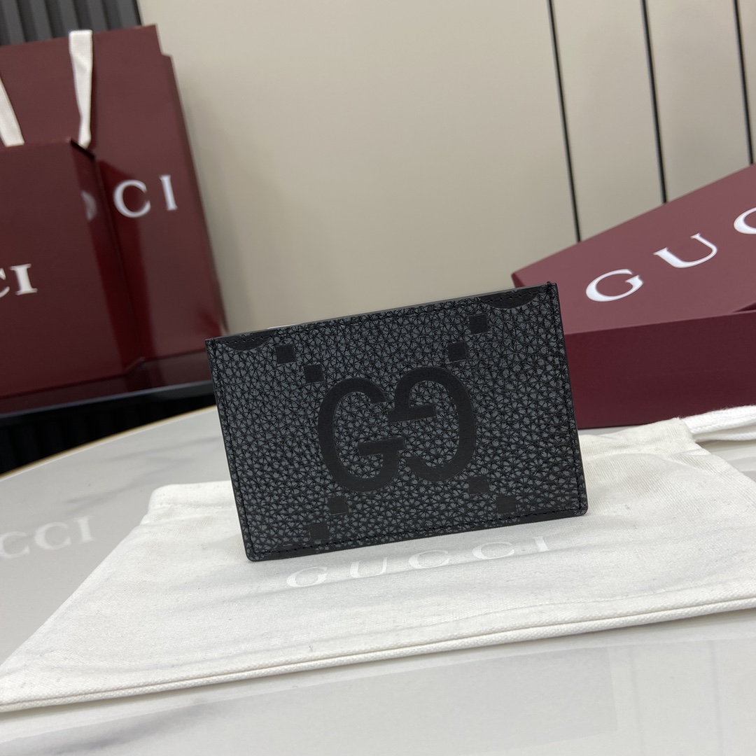 Gucci Maxi GG Card Case - FashionPlug