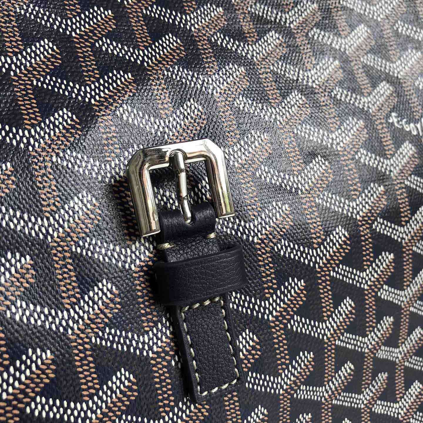 Goyard Capetien MM Messenger Bag   - FashionPlug