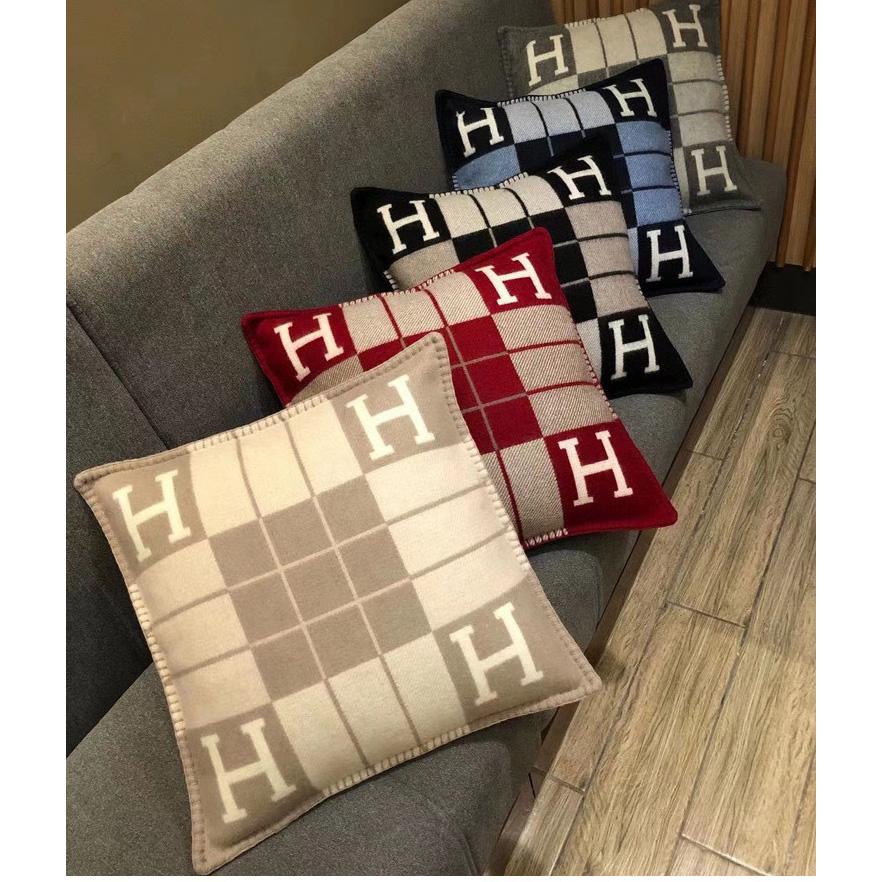 Hermes Avalon III Pillow,Small Model - FashionPlug