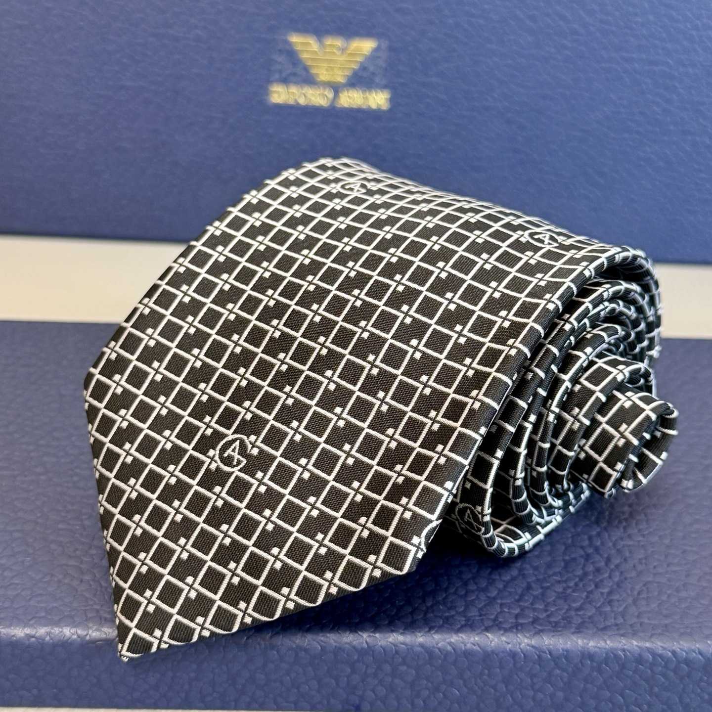 Hermes Maillons Vagues Tie - FashionPlug