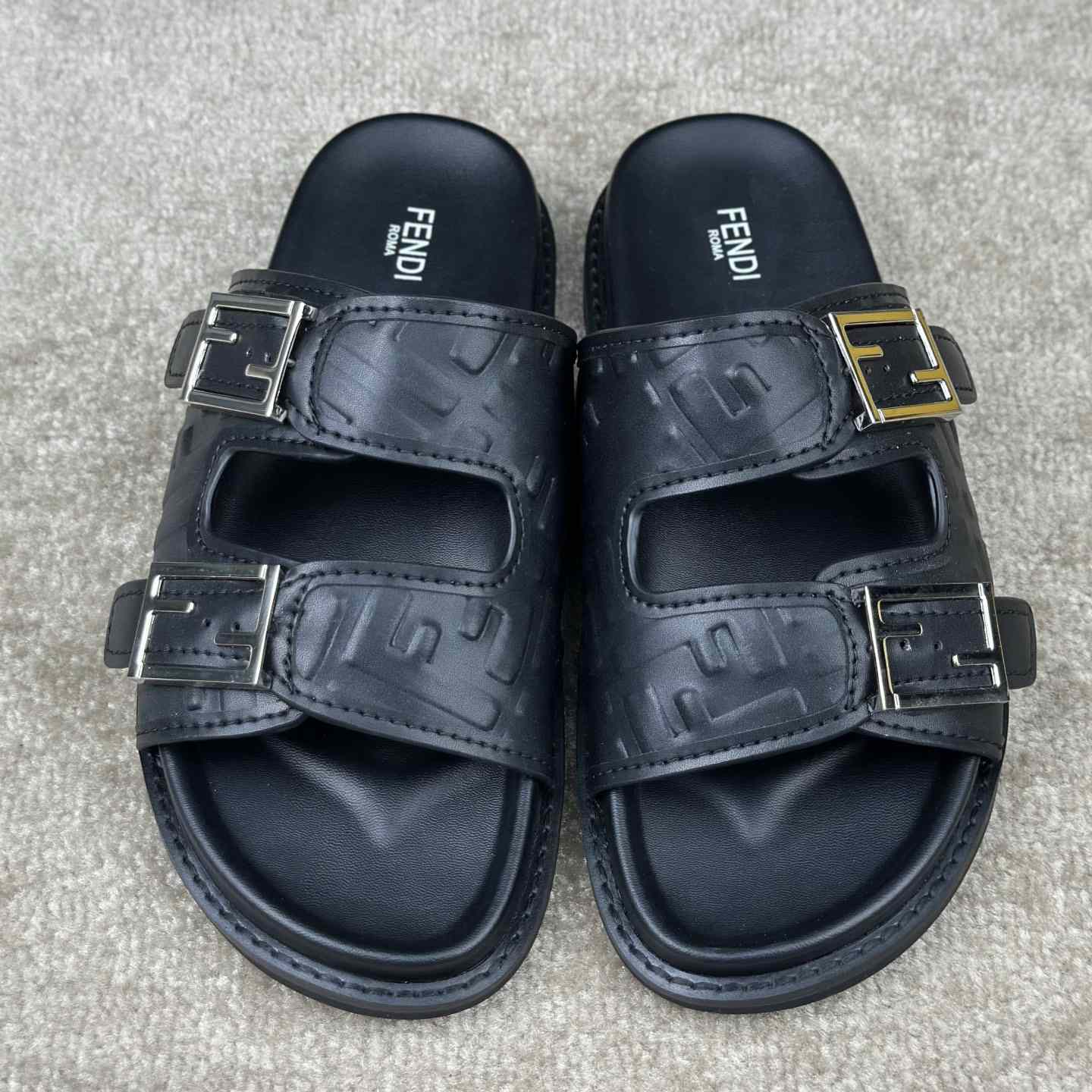 Fendi Feel Sandals  - FashionPlug
