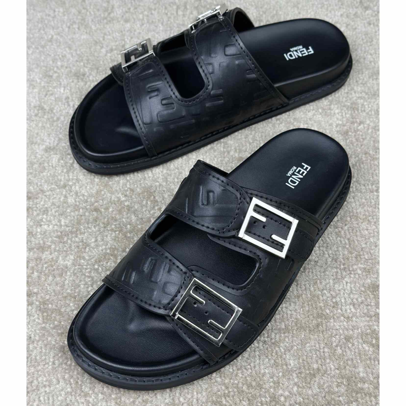 Fendi Feel Sandals  - FashionPlug