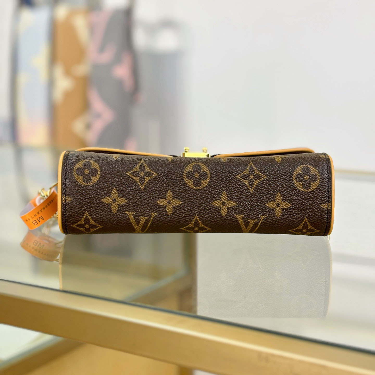  Louis Vuitton Pochette Camille   M13566 - FashionPlug