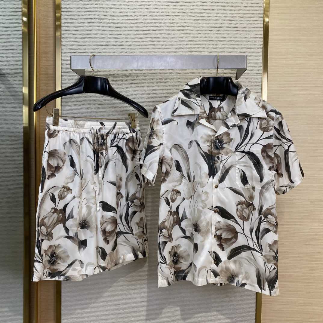 Dolce & Gabbana Tulip-print Silk Shirt And Shorts - FashionPlug
