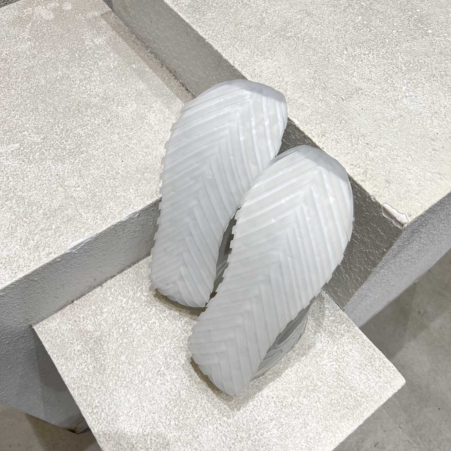 Bottega Veneta Orbit Sneaker - FashionPlug