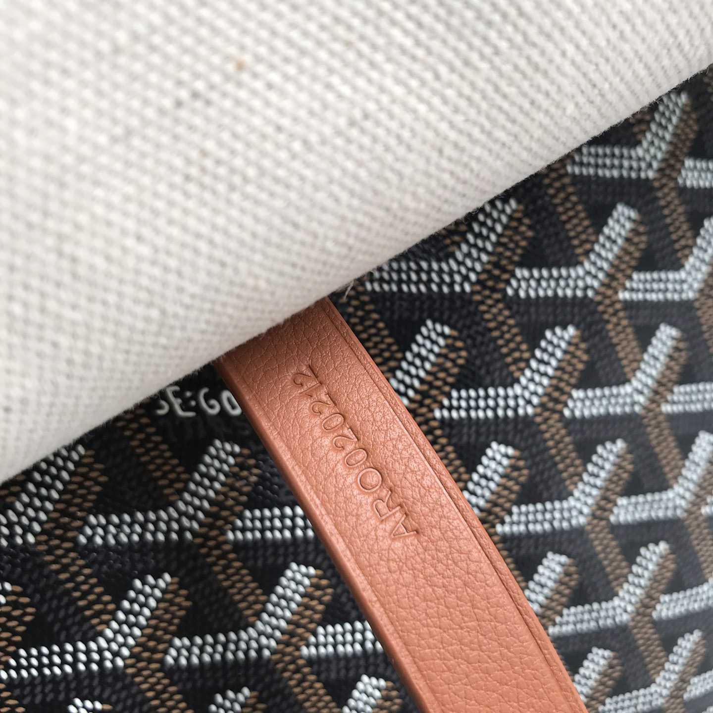 Goyard Capetien MM Messenger Bag   - FashionPlug