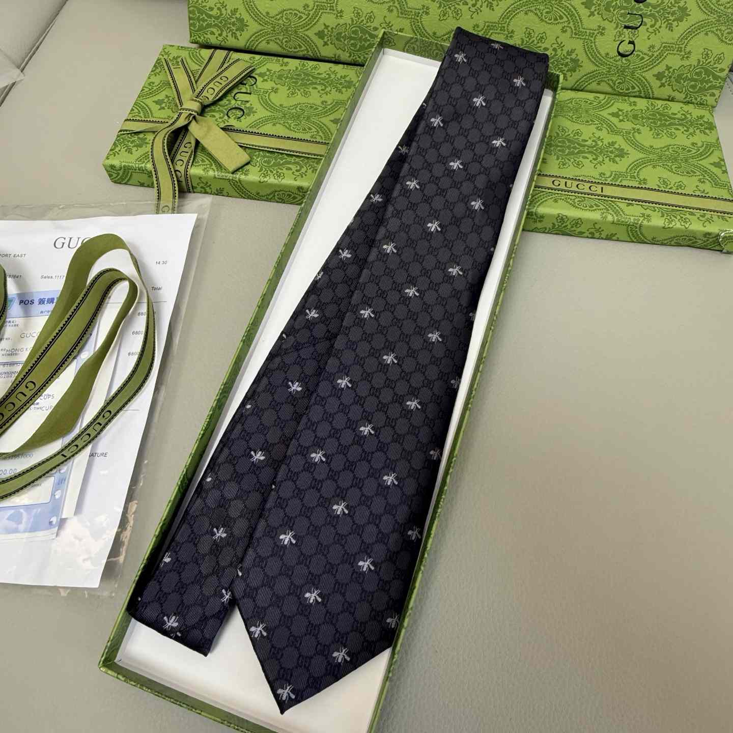 Gucci Silk Jacquard Tie - FashionPlug