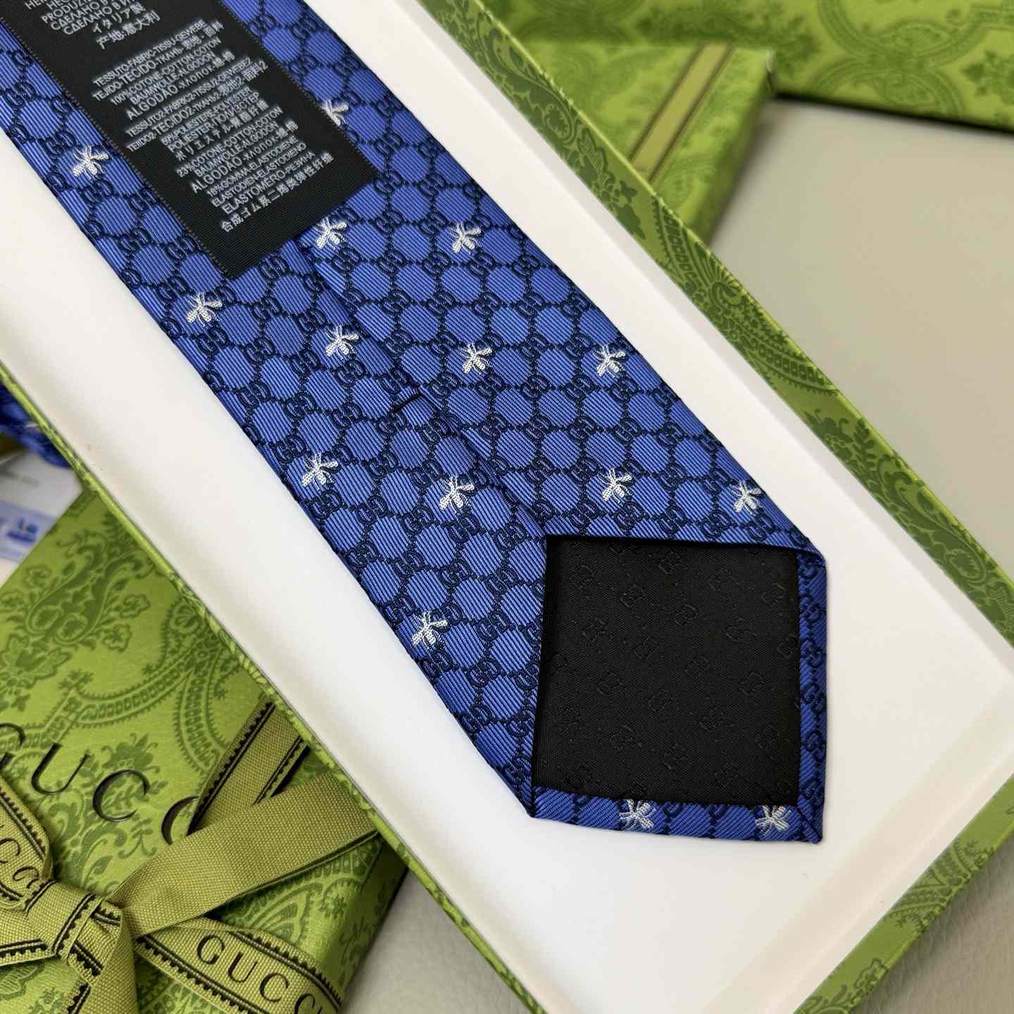Gucci Silk Jacquard Tie - FashionPlug