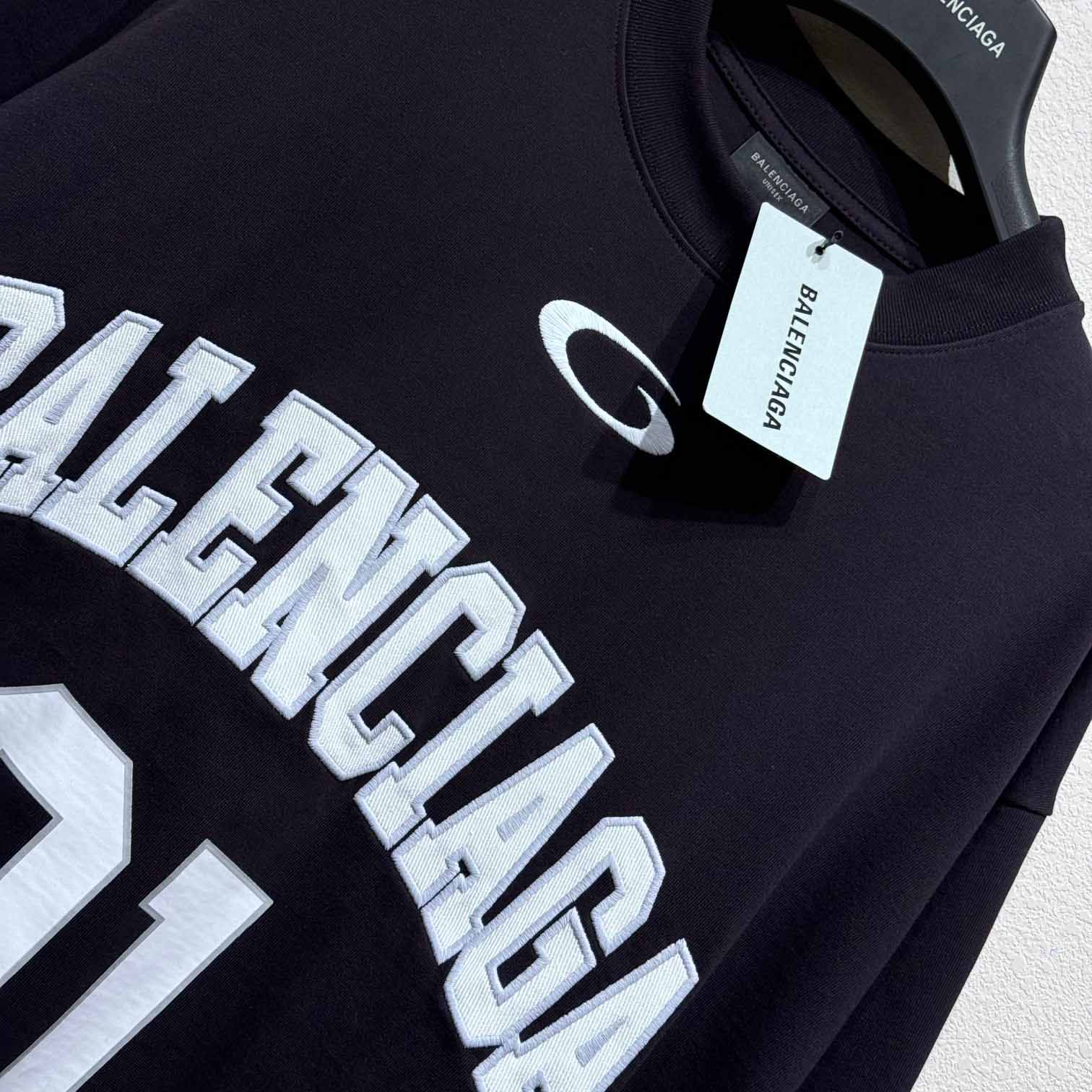 Balenciaga Basketball Series - Oversized T-Shirt In Black - FashionPlug