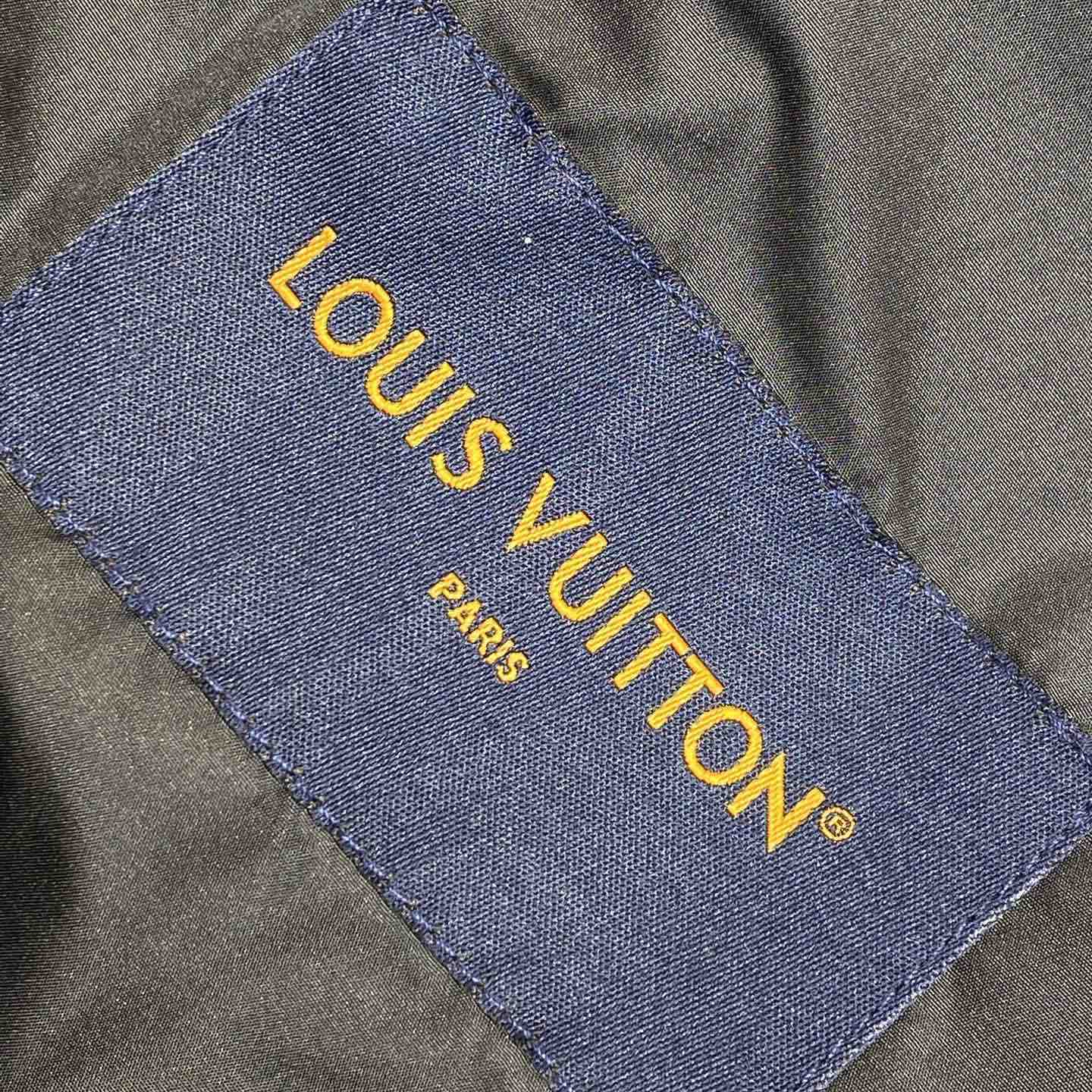 Louis Vuitton Flocked Damier Technical Track Pants   1AHCDQ - FashionPlug