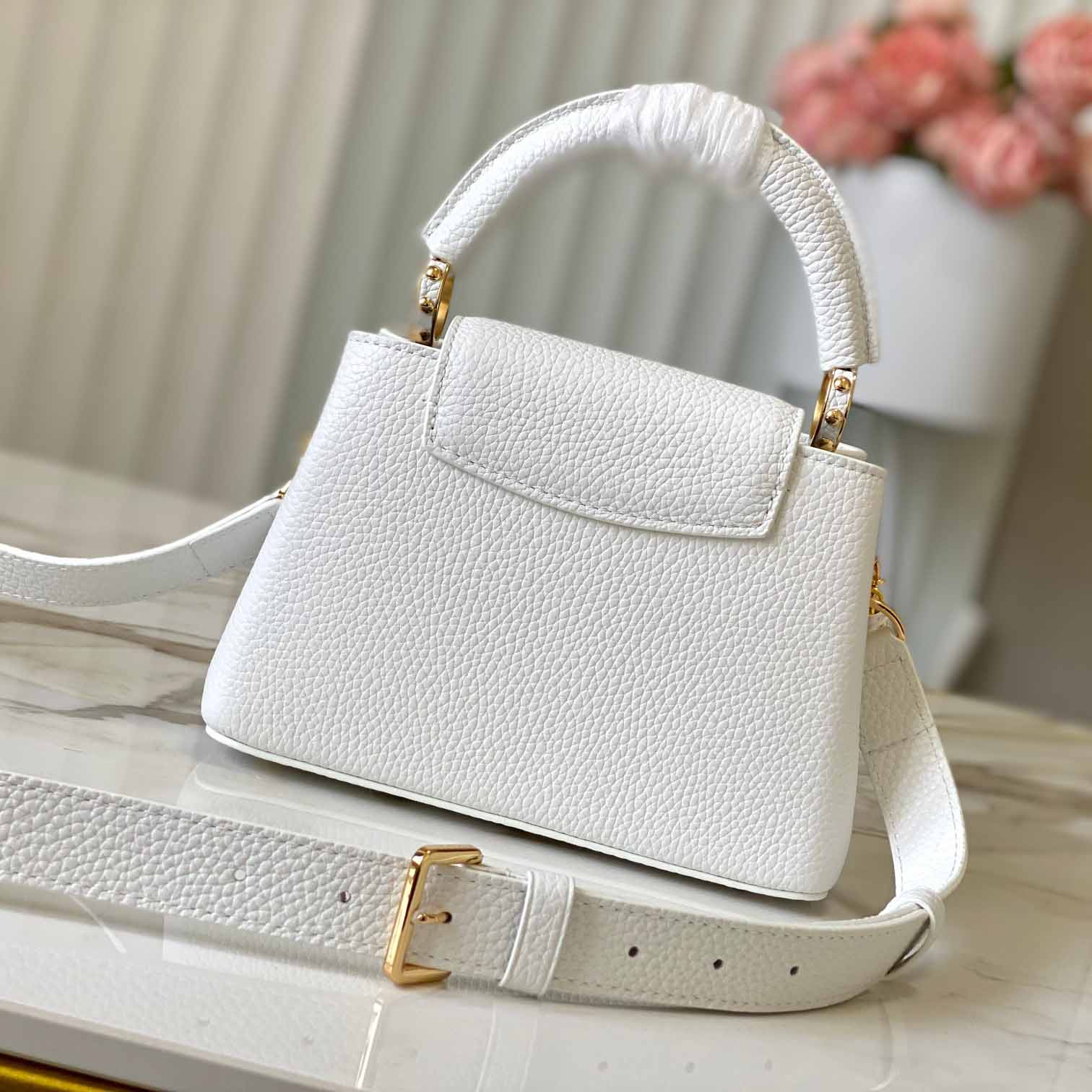 Louis Vuitton Capucines BB   M12279 - FashionPlug