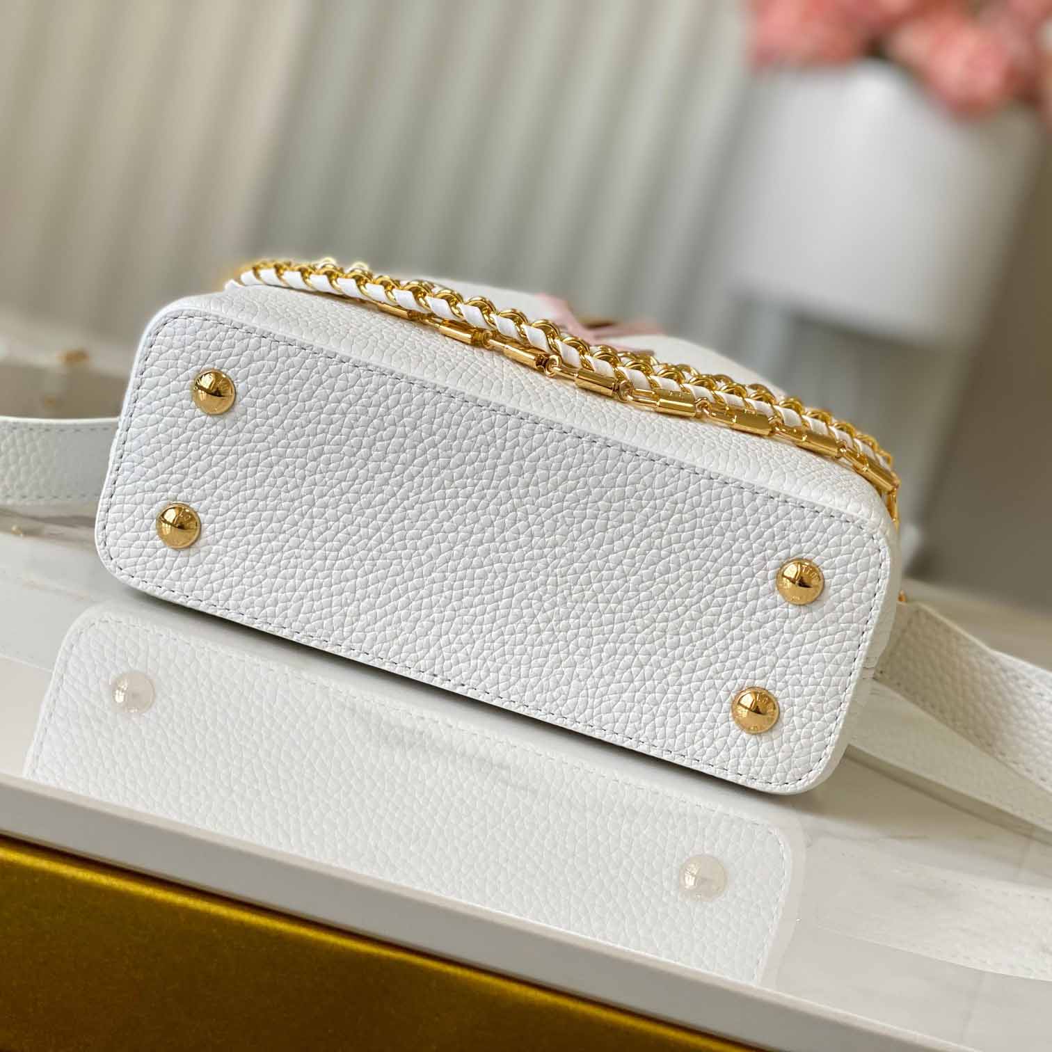 Louis Vuitton Capucines BB   M12279 - FashionPlug