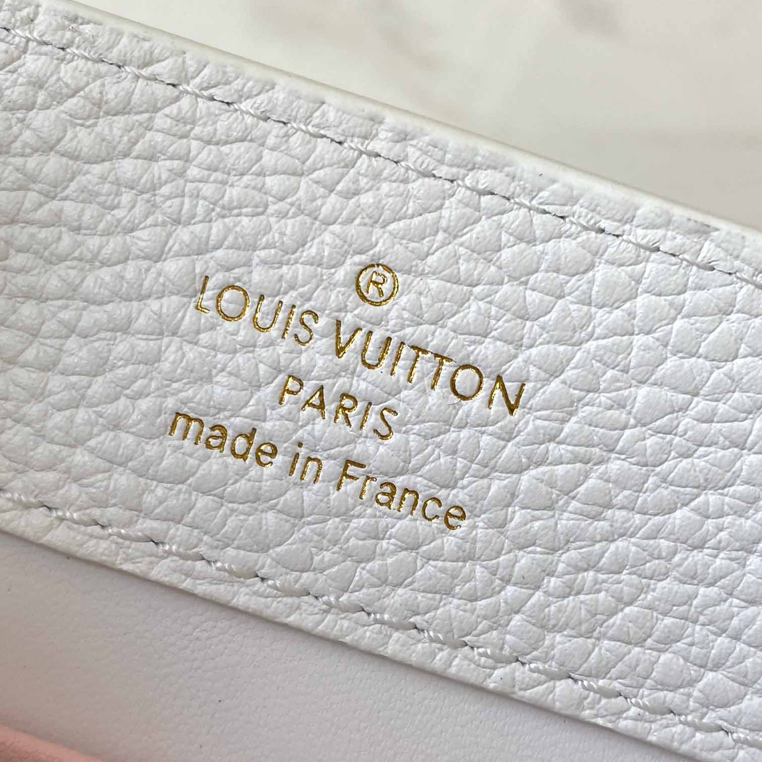 Louis Vuitton Capucines BB   M12279 - FashionPlug