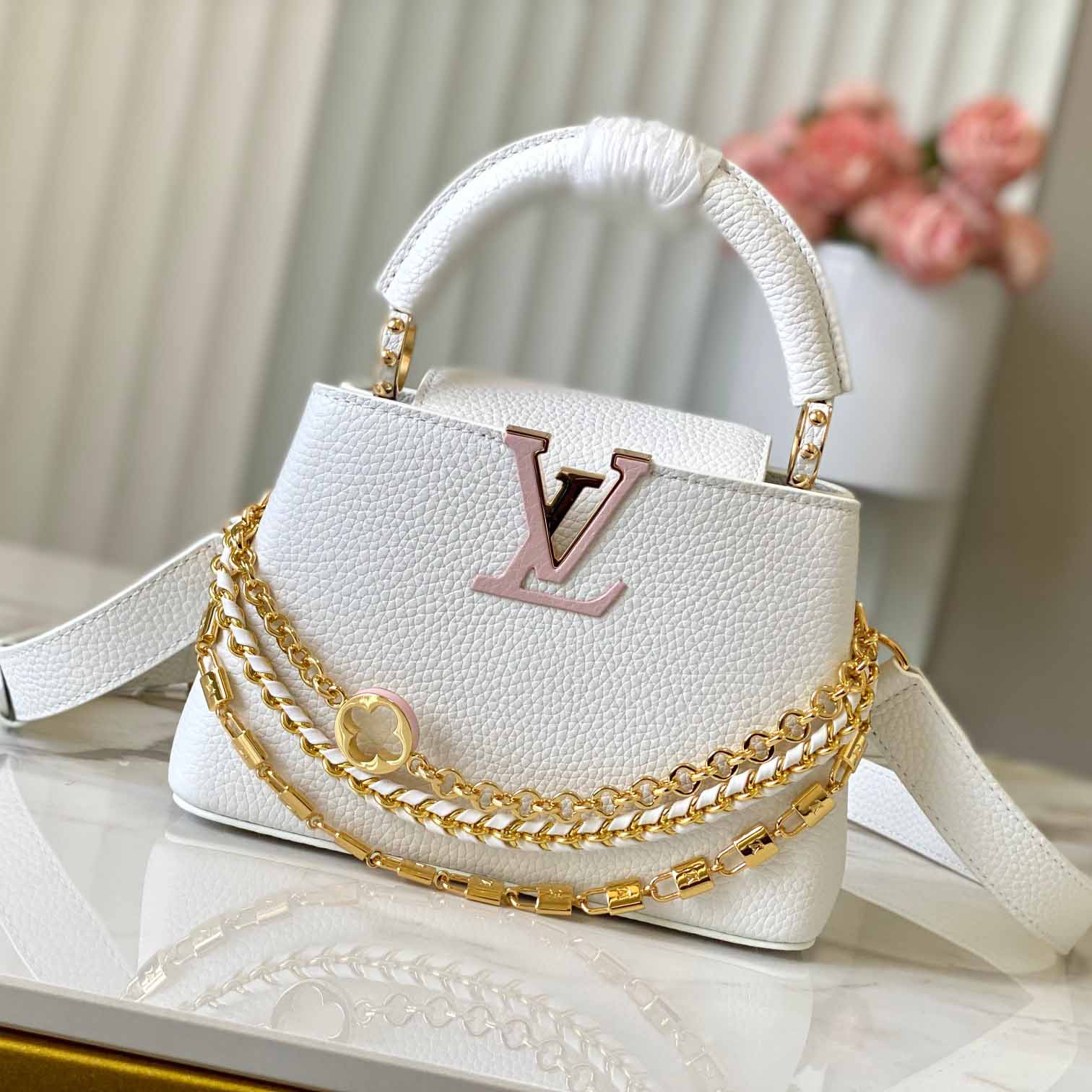 Louis Vuitton Capucines BB   M12279 - FashionPlug