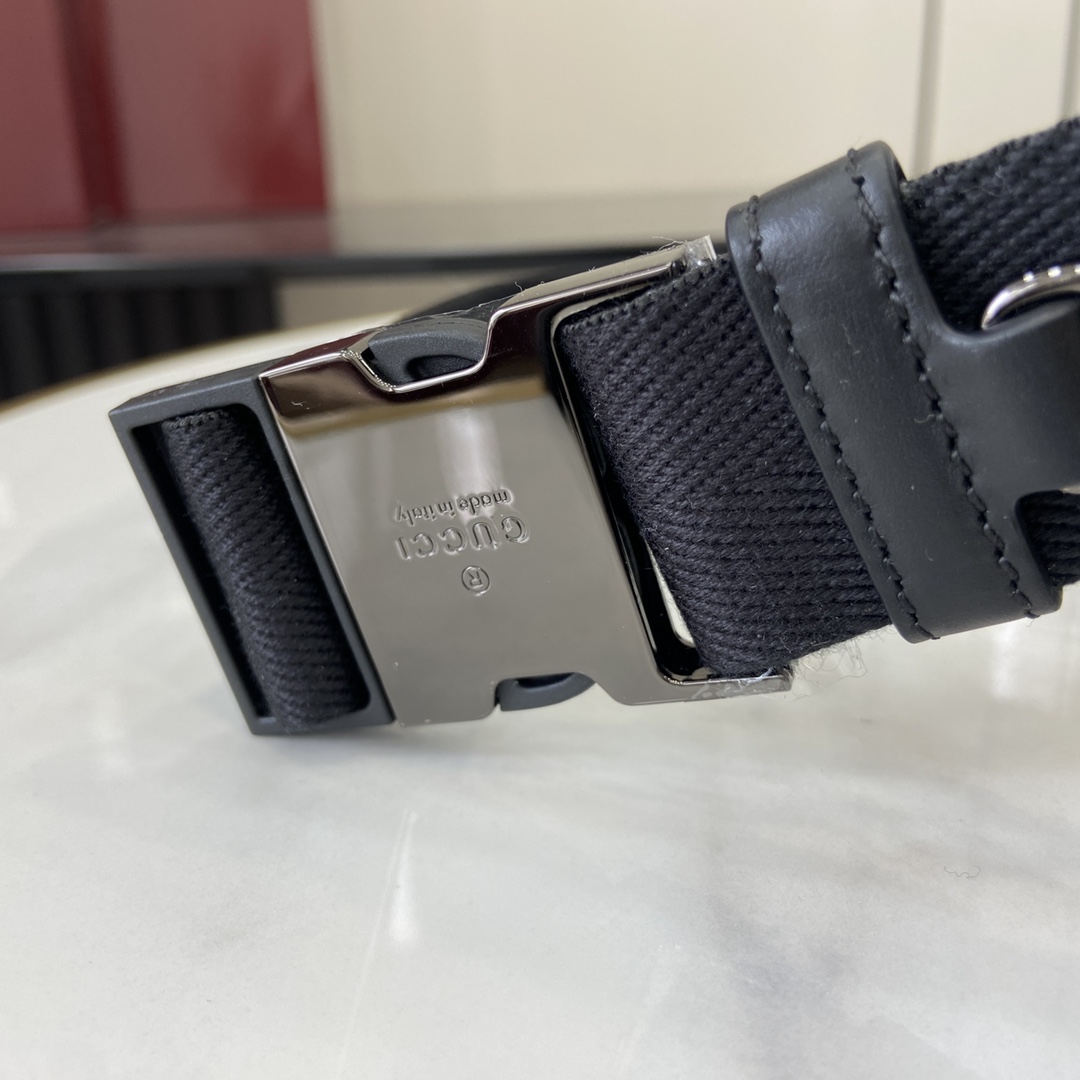 Gucci GG Emblem Small Belt Bag - FashionPlug