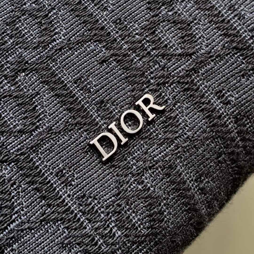 Dior Rider 2.0 Sling Bag  - FashionPlug