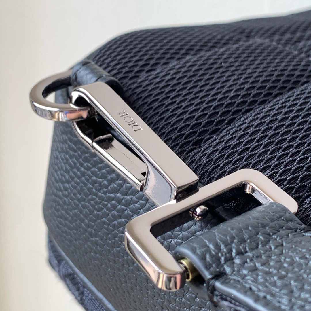 Dior Rider 2.0 Sling Bag  - FashionPlug