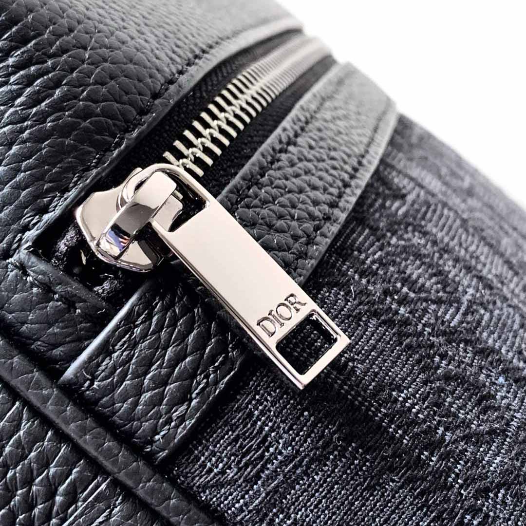 Dior Rider 2.0 Sling Bag  - FashionPlug