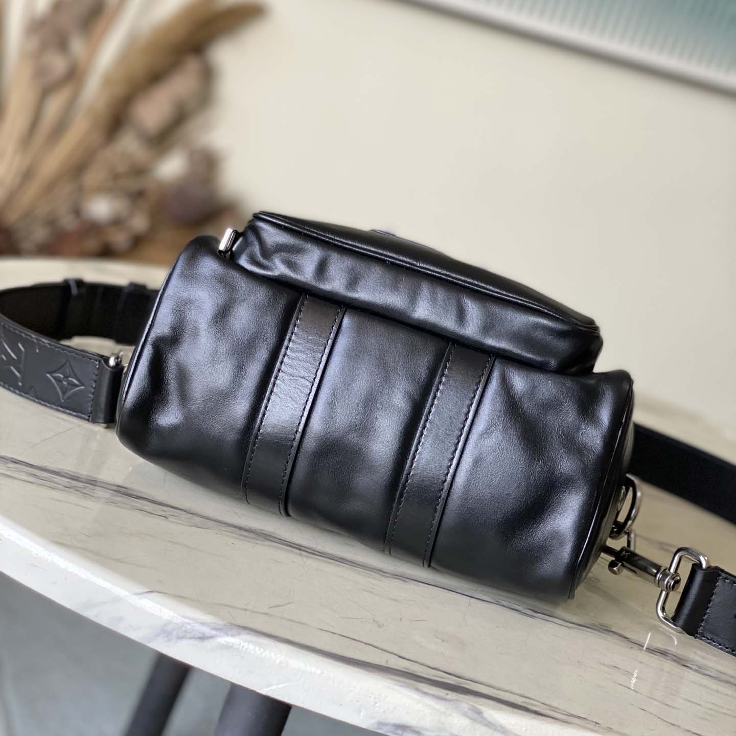 Louis Vuitton Keepall Cargo Bandoulière 25   M13988 - FashionPlug