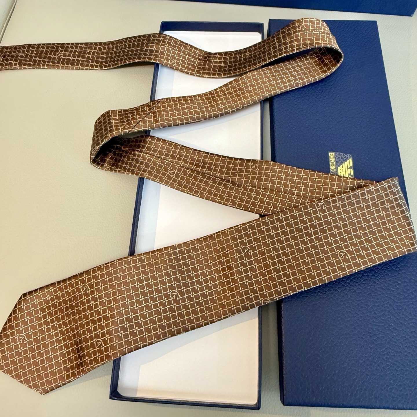 Hermes Maillons Vagues Tie - FashionPlug