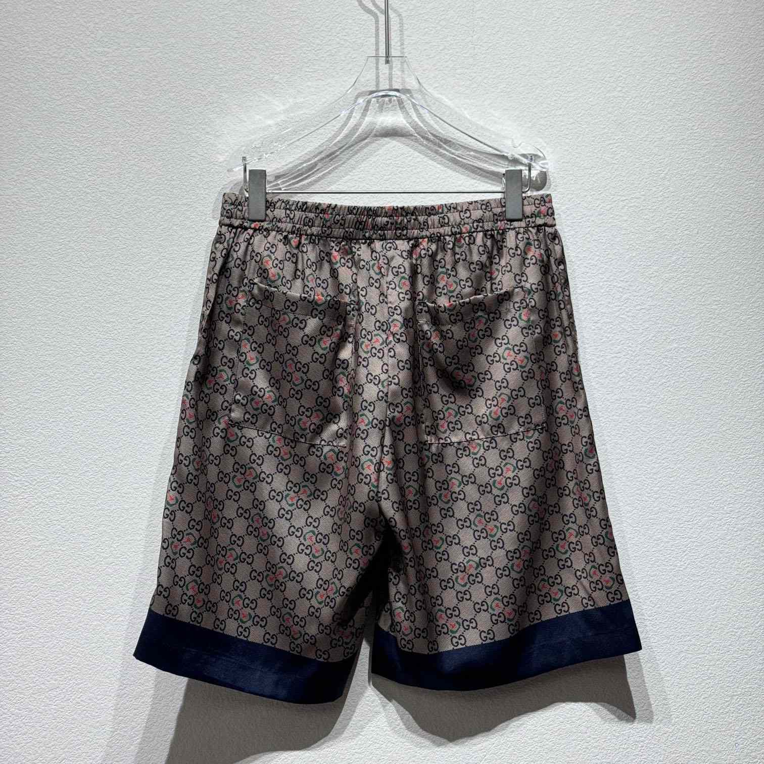 Gucci Printed Poplin Tech Shorts - FashionPlug