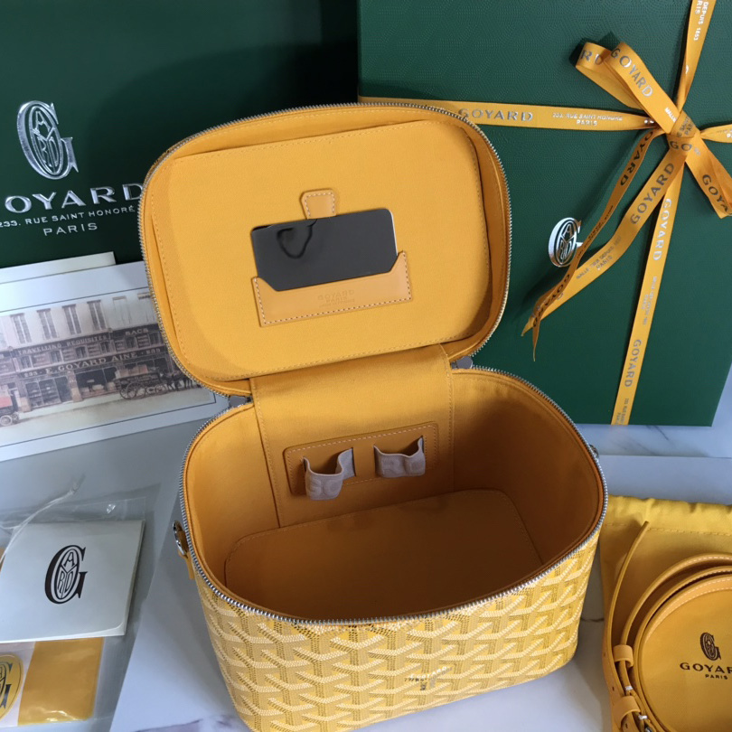 Goyard Muse Vanity Case - FashionPlug