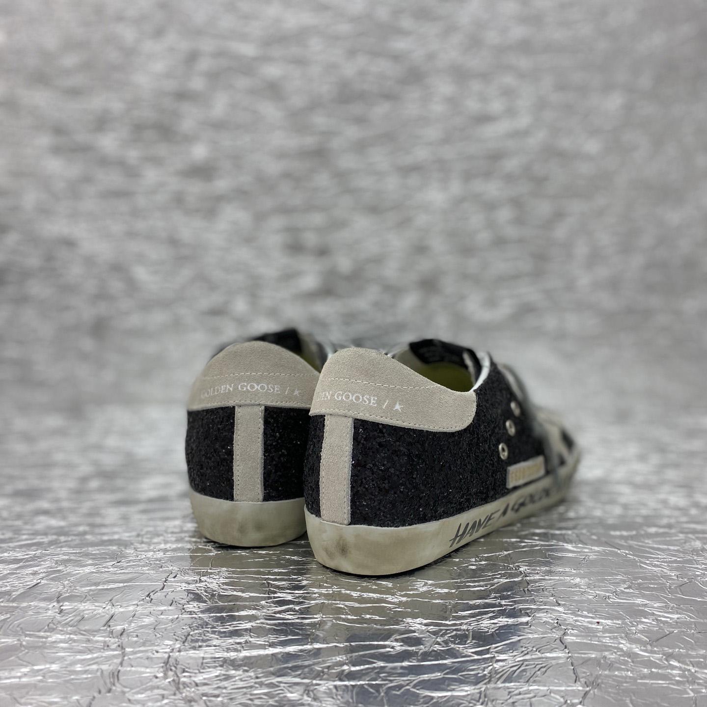 Golden Goose Sneakers - FashionPlug