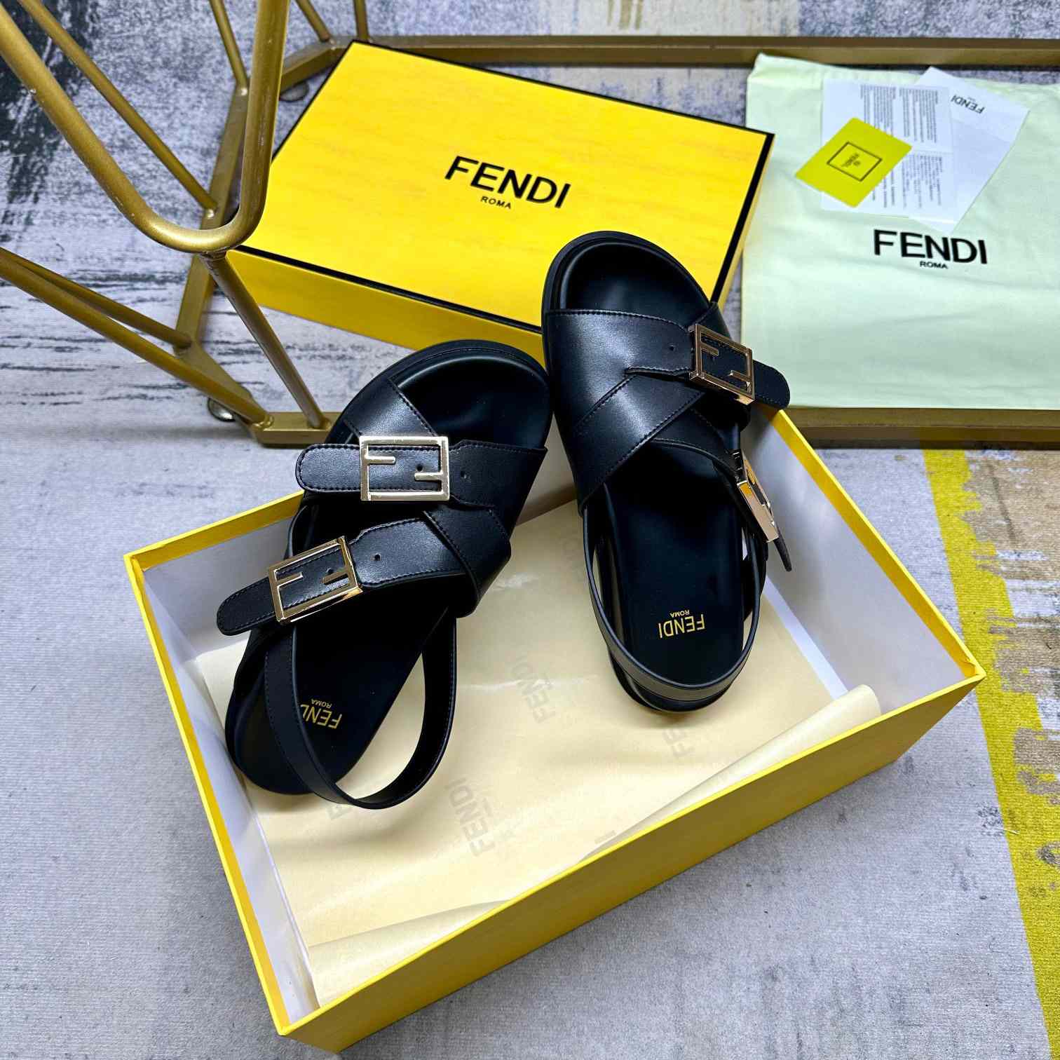 Fendi Feel Black Leather Slides - FashionPlug