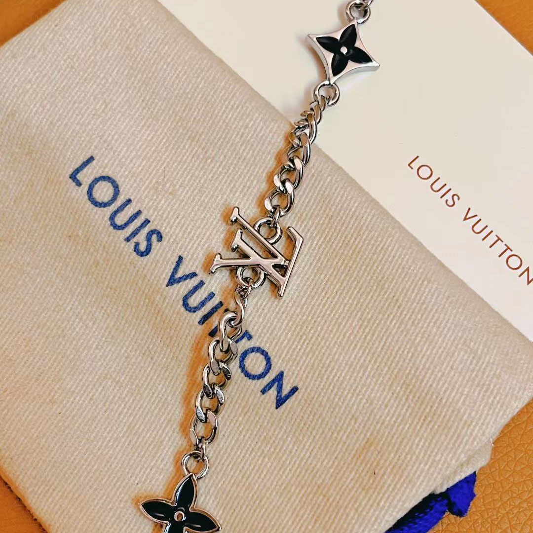 Louis Vuitton LV Spike Bracelet    M1520 - FashionPlug