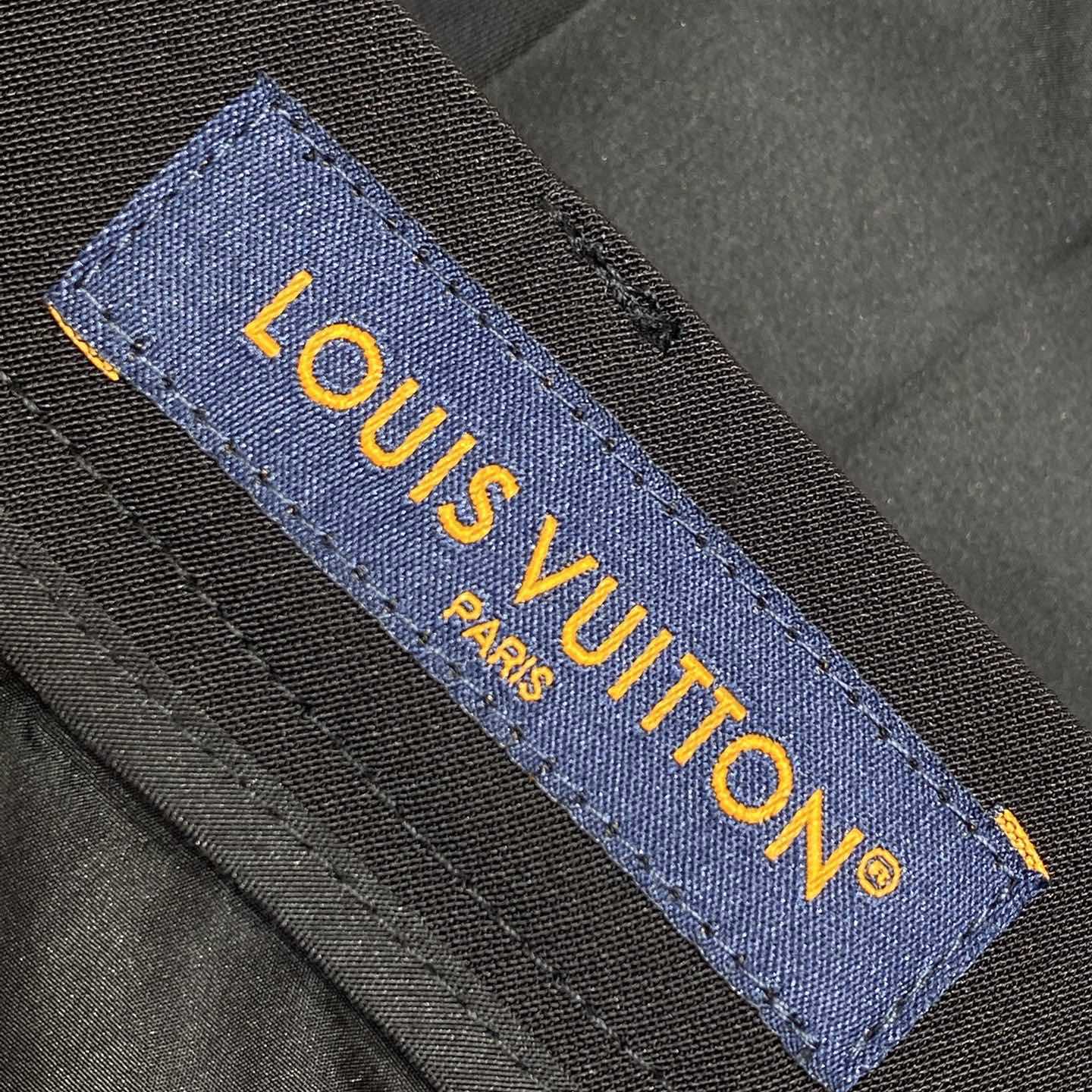 Louis Vuitton Preppy Tailored Jersey Pants  1AGTNN - FashionPlug