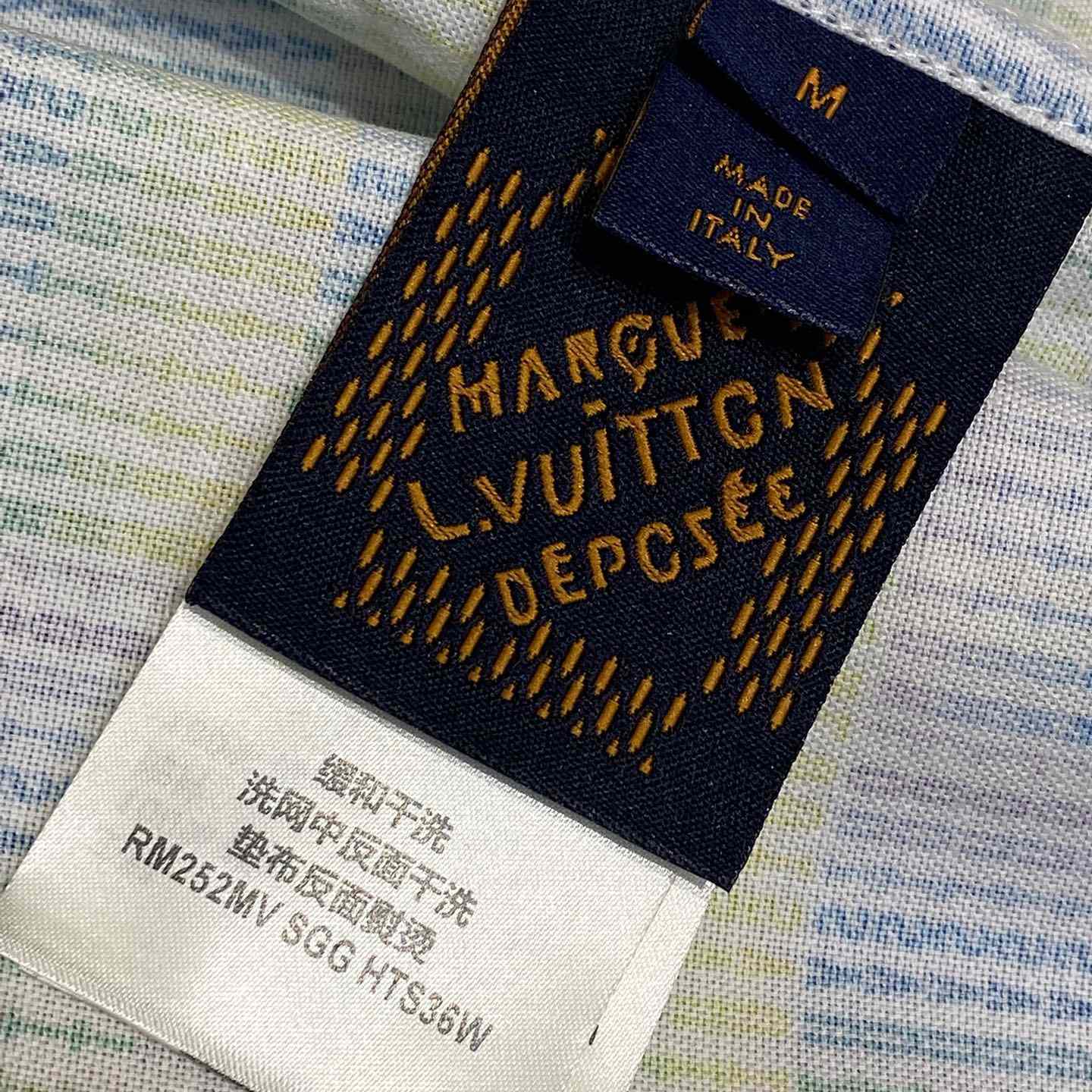 Louis Vuitton Graphic Printed Short-Sleeved Shirt    1AGTQG - FashionPlug