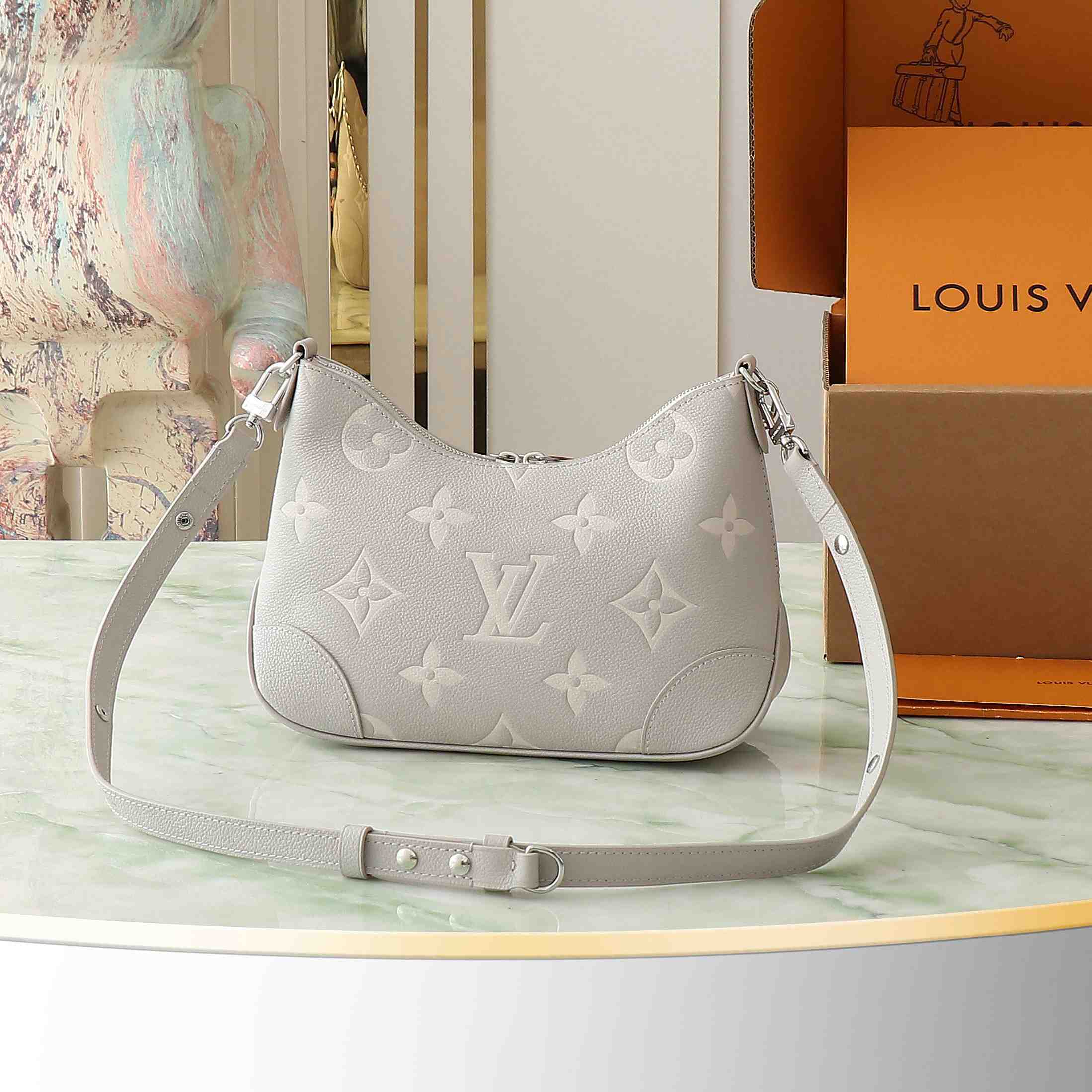 Louis Vuitton Boulogne   M14211 - FashionPlug