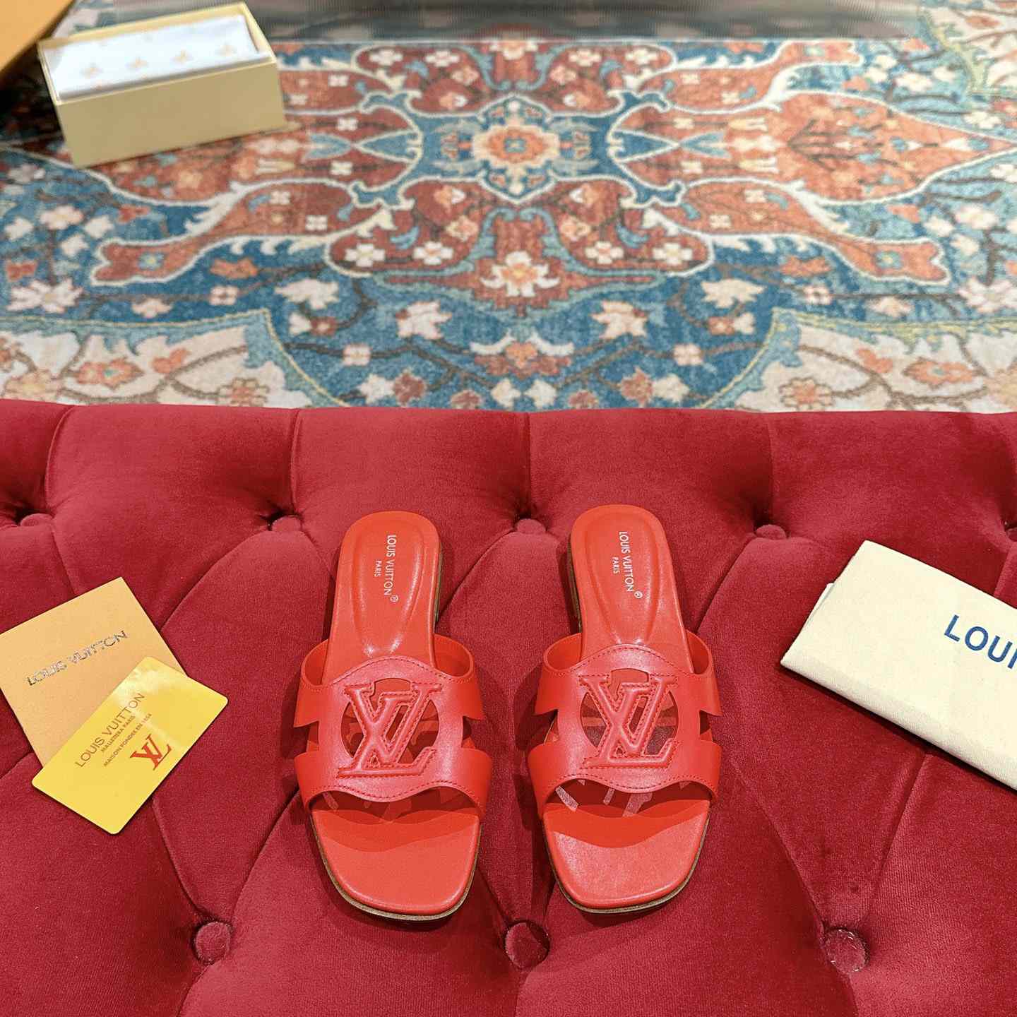 Louis Vuitton LV Isola Flat Mule - FashionPlug