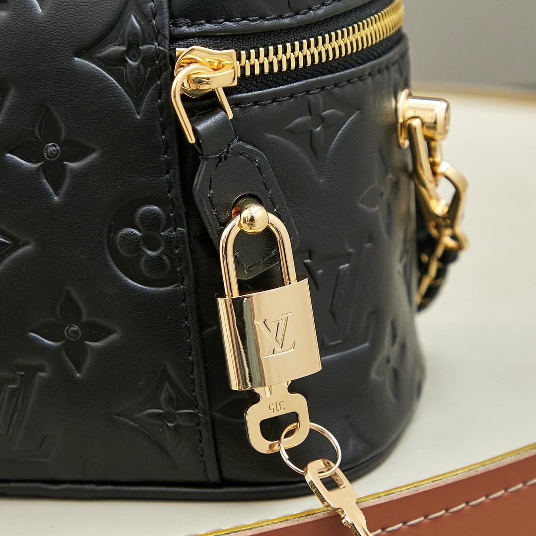 Louis Vuitton Vanity PM   M25123 - FashionPlug