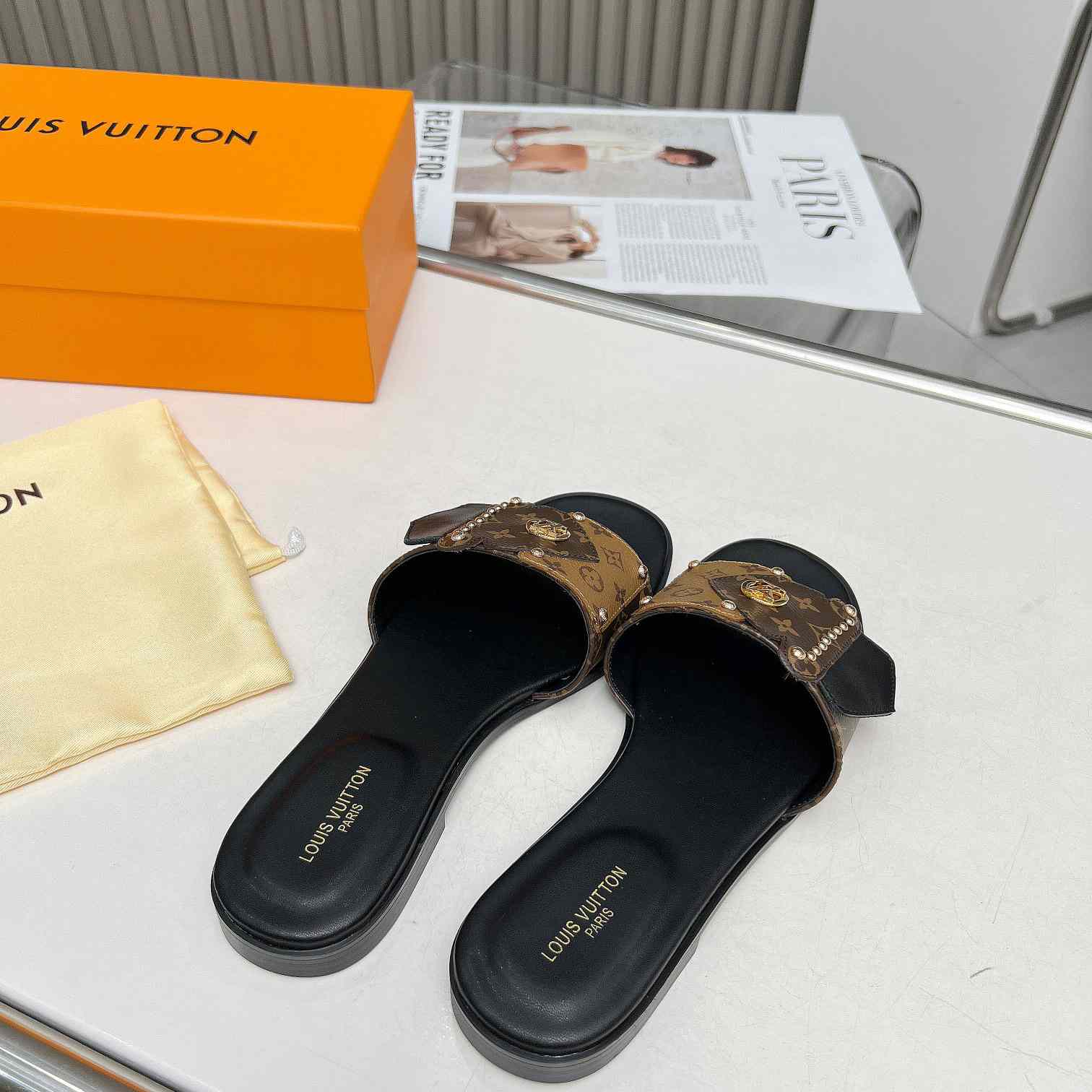Louis Vuitton LV Frame Flat Mule   1ACXG7 - FashionPlug