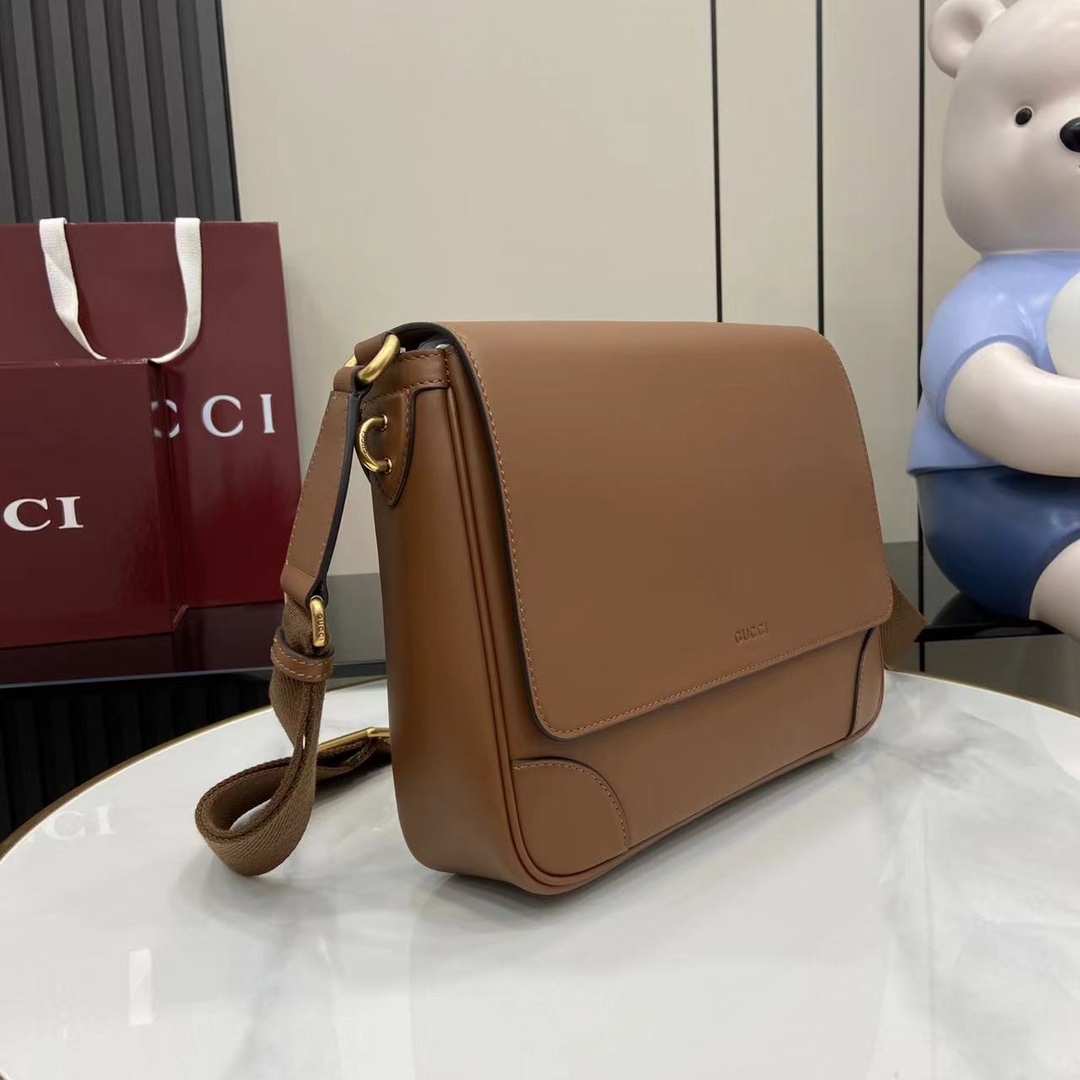 Gucci GG Emblem Medium Crossbody Bag - FashionPlug