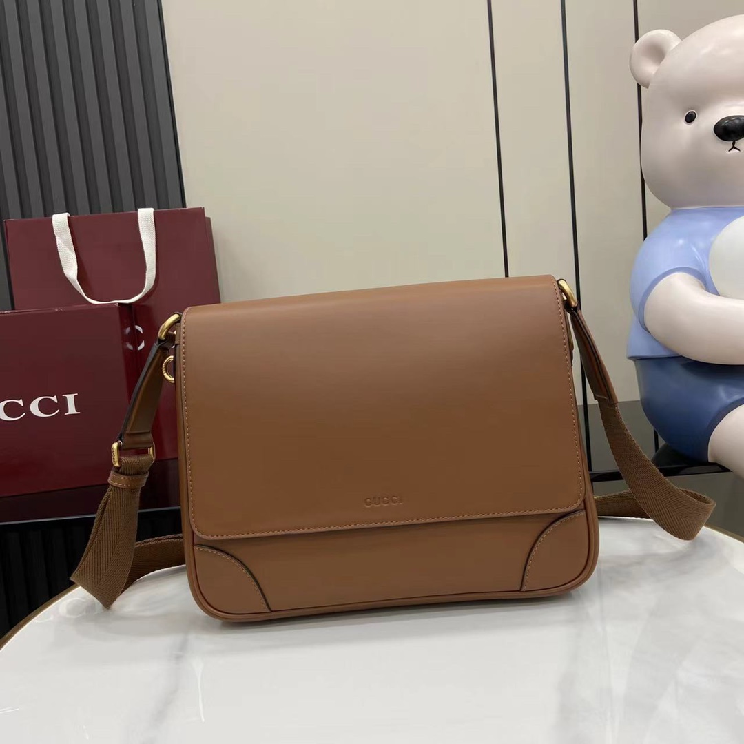 Gucci GG Emblem Medium Crossbody Bag - FashionPlug