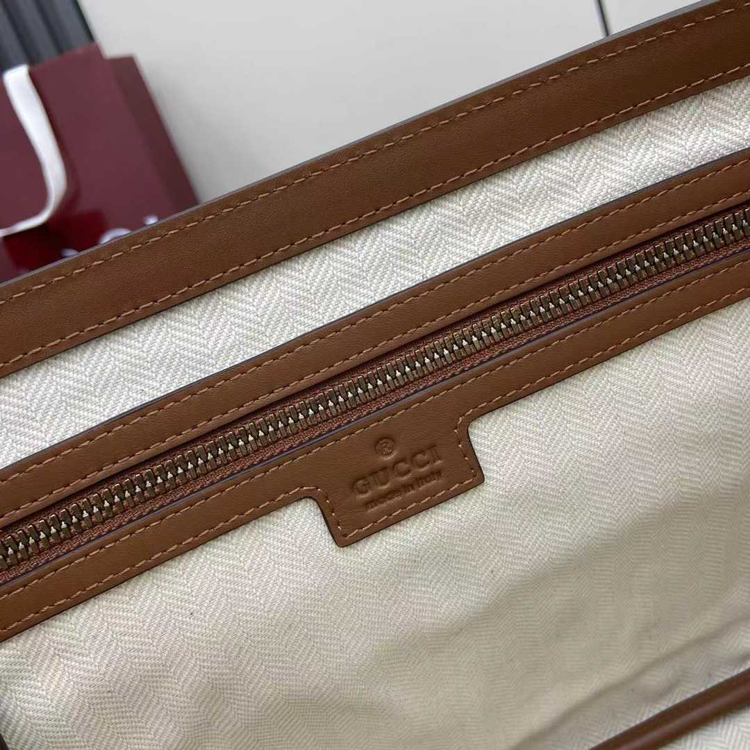 Gucci GG Emblem Medium Crossbody Bag - FashionPlug
