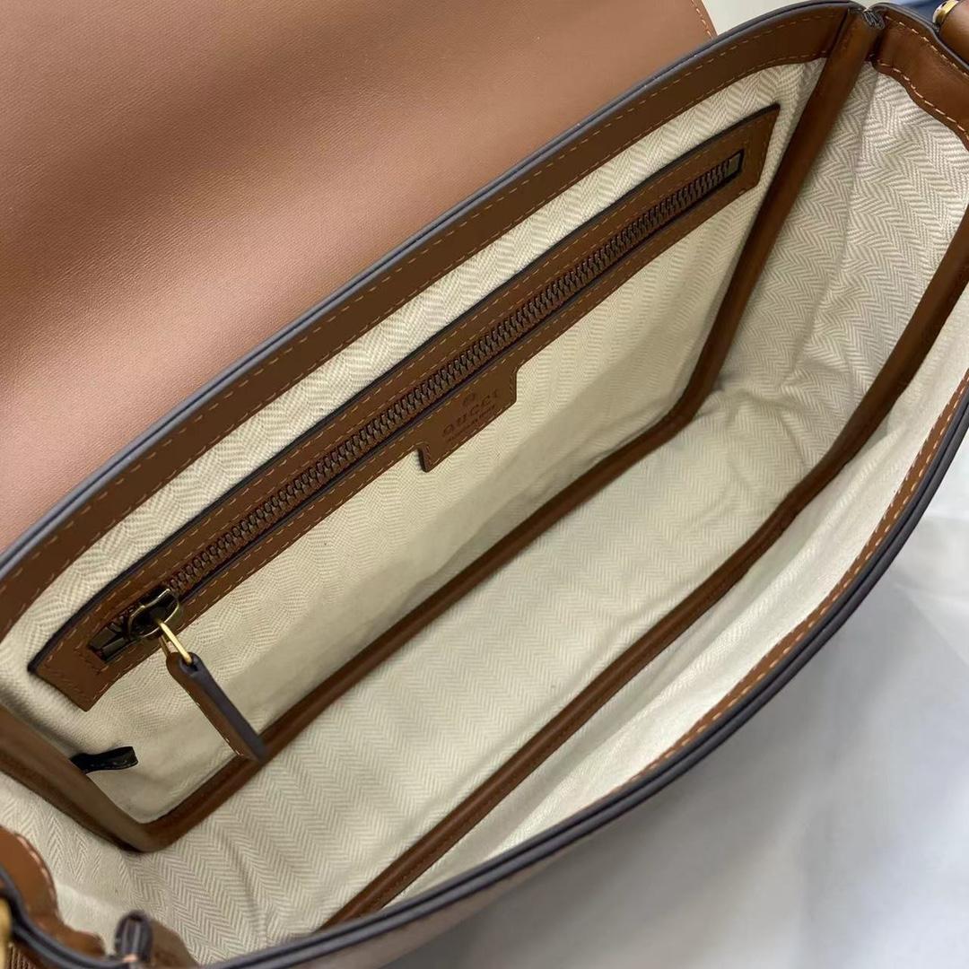 Gucci GG Emblem Medium Crossbody Bag - FashionPlug