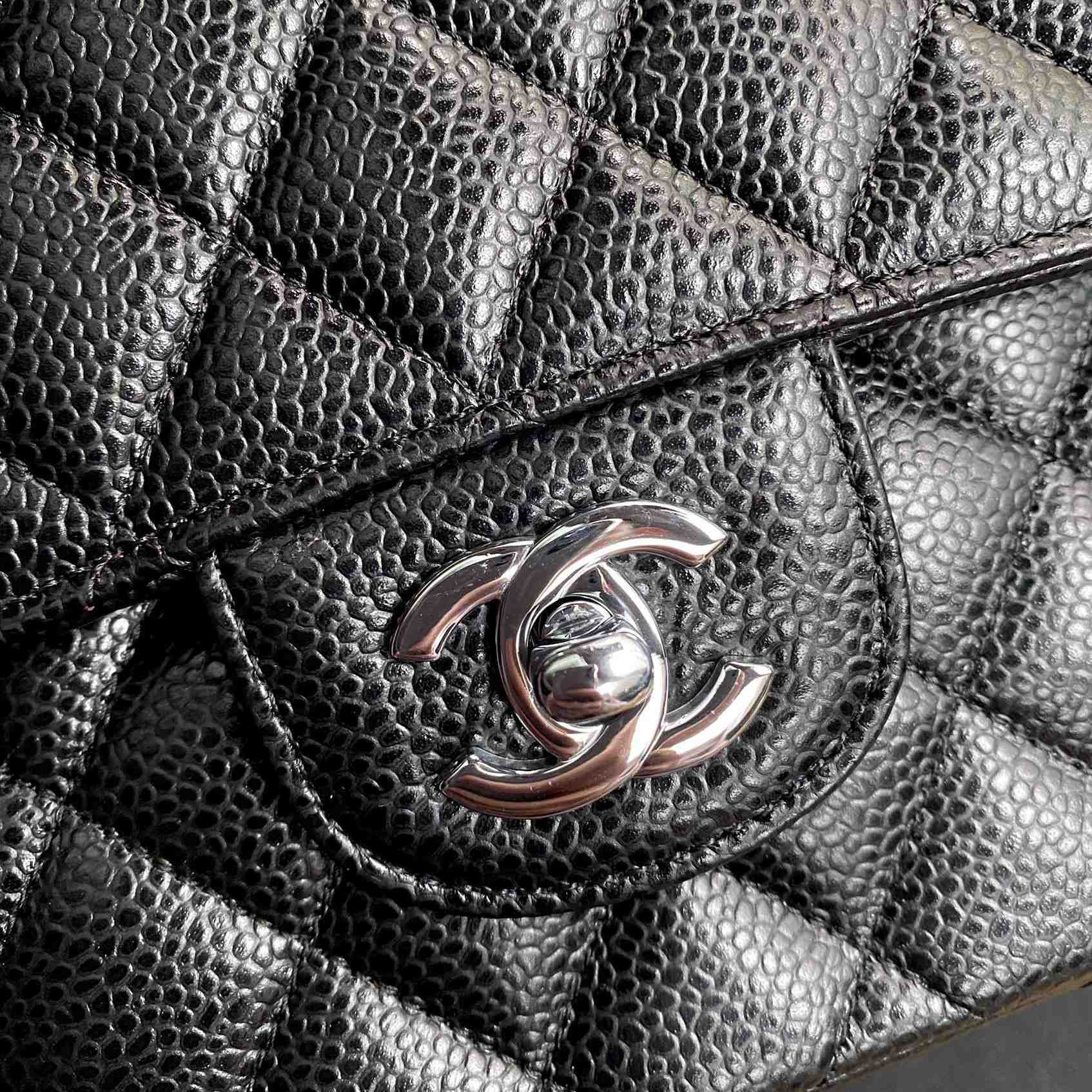 Chanel A01112 Bag - FashionPlug